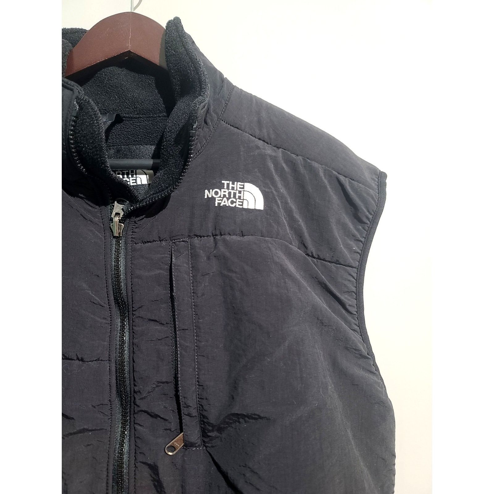 The North Face Vintage North Face Mens Black Denali Fleece Vest Size US L / EU 52-54 / 3 - 3 Thumbnail