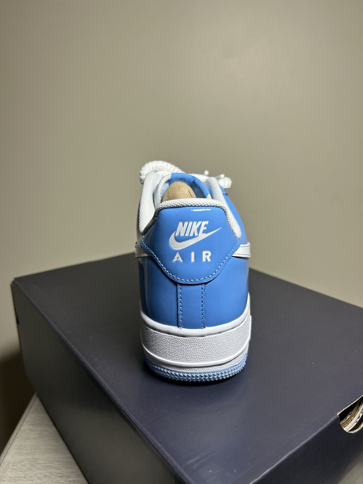 Nike Air Force 1 ‘07 LV8 ‘Psychic Blue Patent’ Size US 9 / EU 42 - 4 Thumbnail