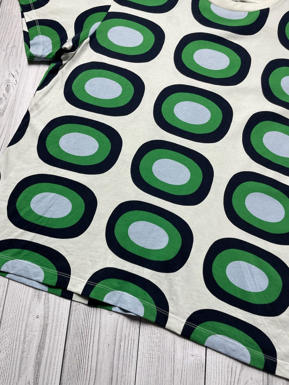 Marimekko × Uniqlo × Vintage Vintage Marimekko x Uniqlo tee rare green logo size M Size US M / EU 48-50 / 2 - 3 Thumbnail