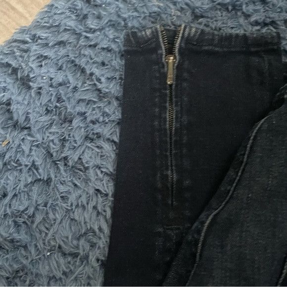 AG Adriano Goldschmied AG Adriano Goldschmied jeans size 27r zipper ankle Moto Size 27" / US 4 / IT 40 - 6 Thumbnail