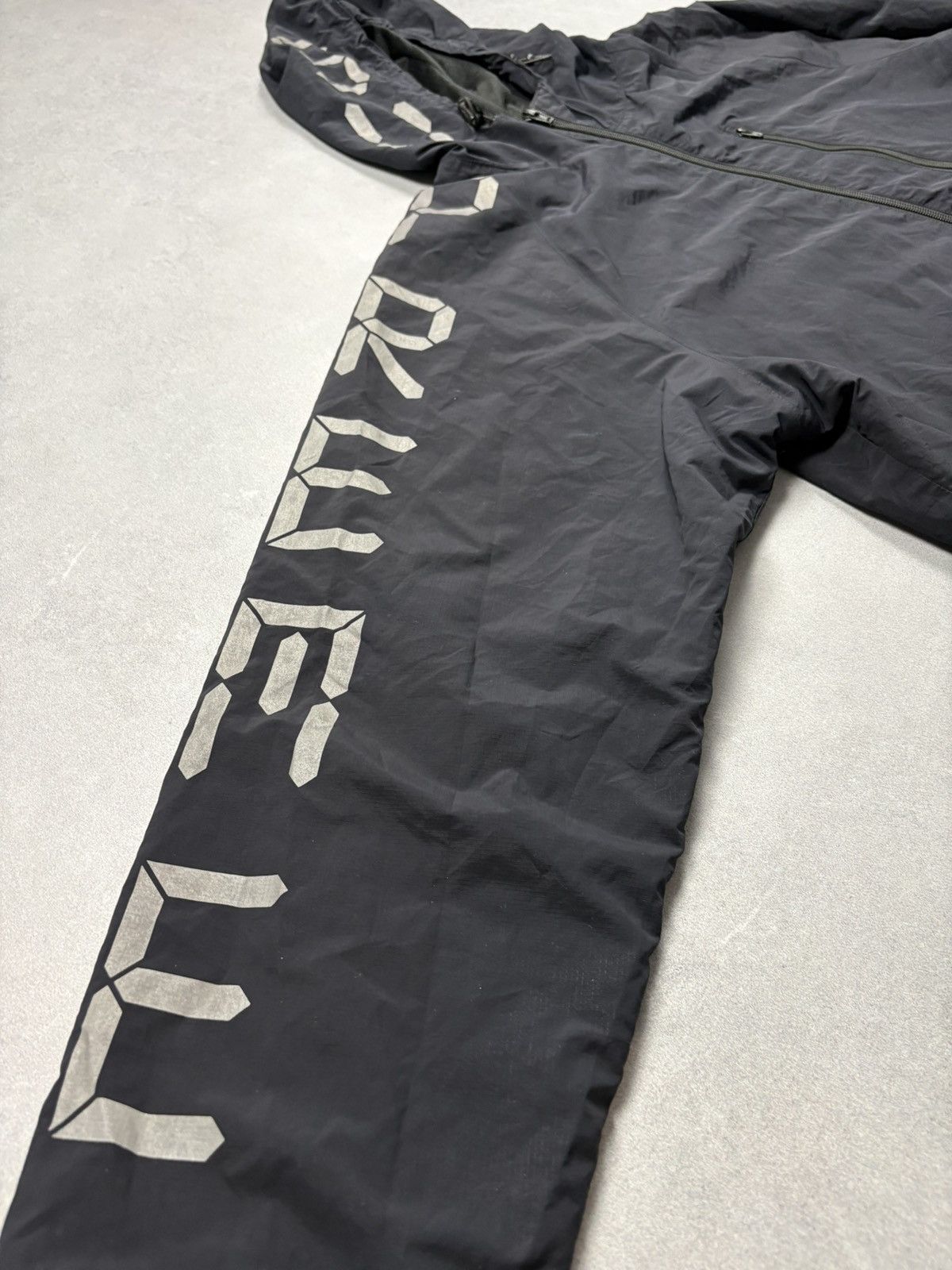 Supreme Supreme AW24 Digital Logo Track Zip Jacket Black Size L Y2K Size US L / EU 52-54 / 3 - 10 Thumbnail