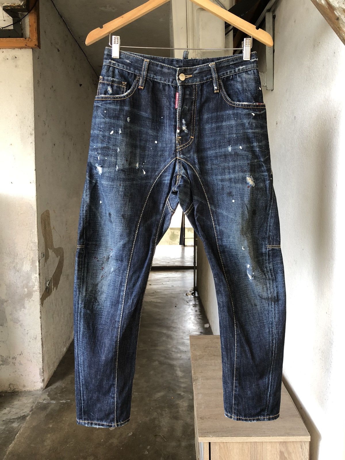 Nice❗️Dsquared Splash Paint Distressed Denim Curve Cut