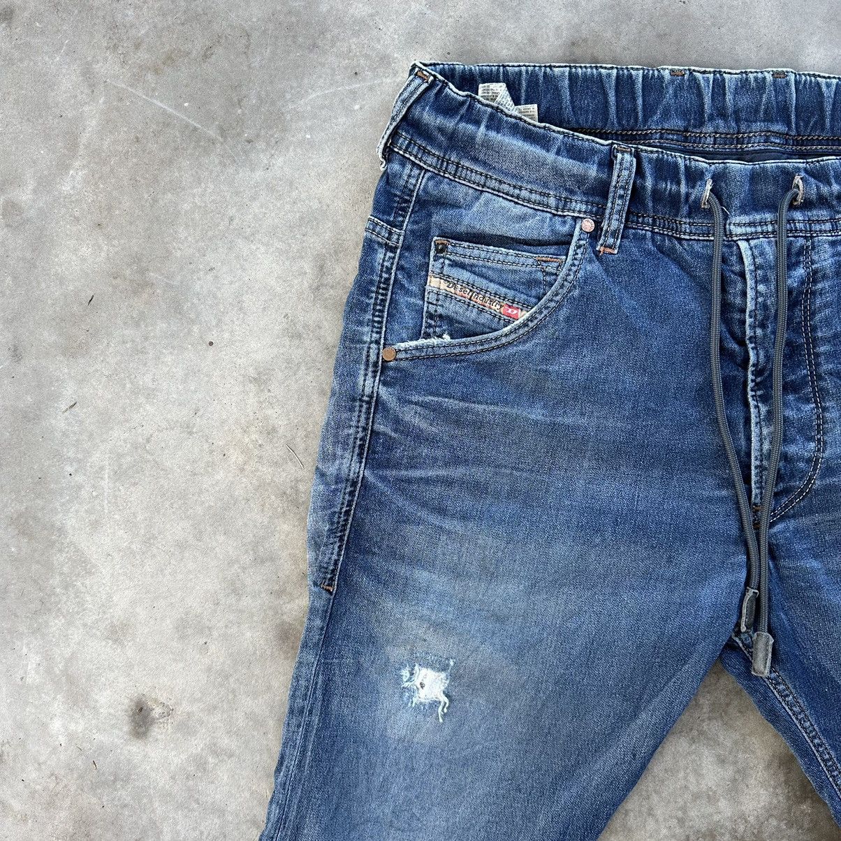 Japanese Brand Vintage Diesel Krooley Sweatpant Denim Distressed Faded Pant Size US 32 / EU 48 - 5 Thumbnail