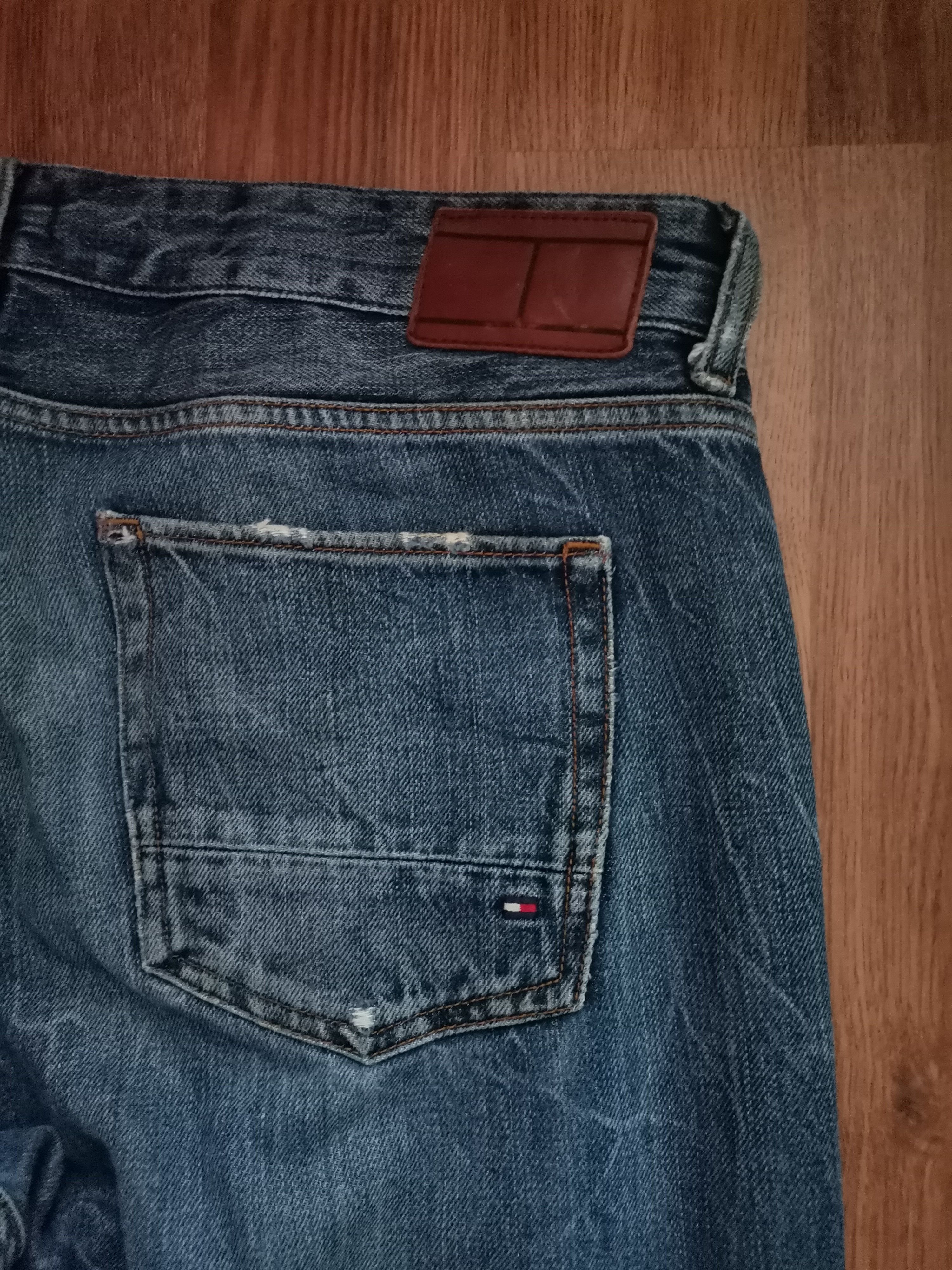 Tommy Hilfiger Tommy Hilfiger Distressed Jeans Size US 36 / EU 52 - 8 Thumbnail