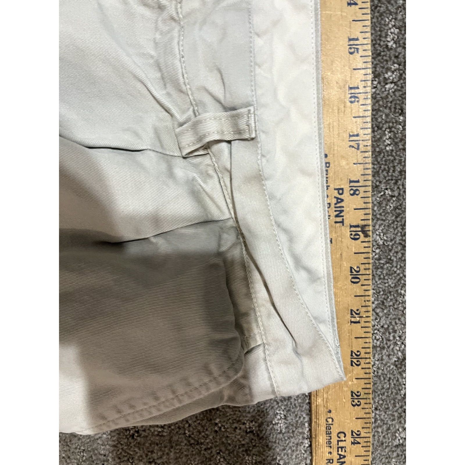 Gap VINTAGE Gap Chino Shorts Mens 46 Beige Pleated Relaxed Fit 90s Preppy Size US 30 / EU 46 - 6 Thumbnail