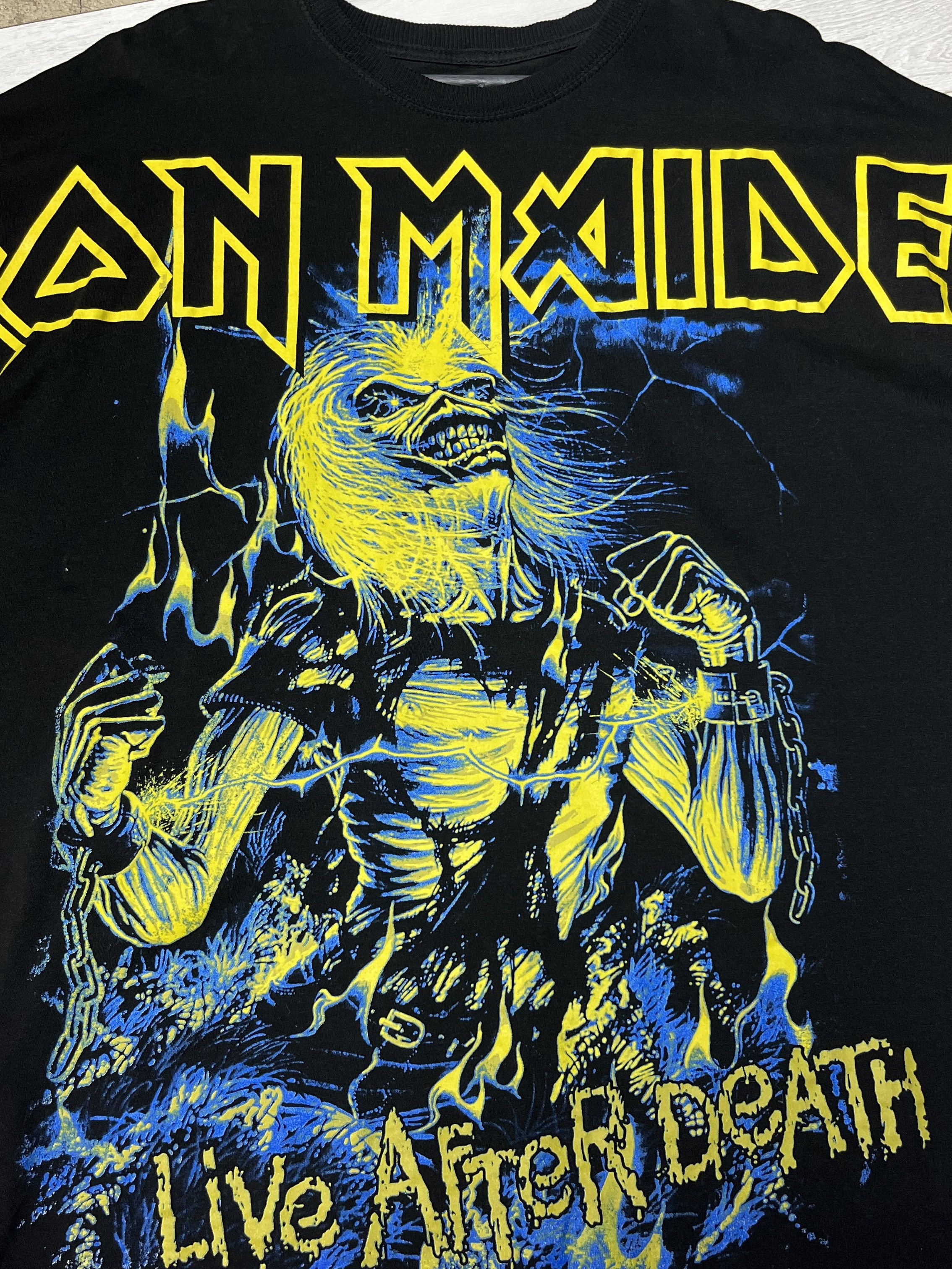 Vintage IRON MAIDEN "LIVE AFTER DEATH" BOXY TEE - № 984 Size US XXL / EU 58 / 5 - 3 Thumbnail
