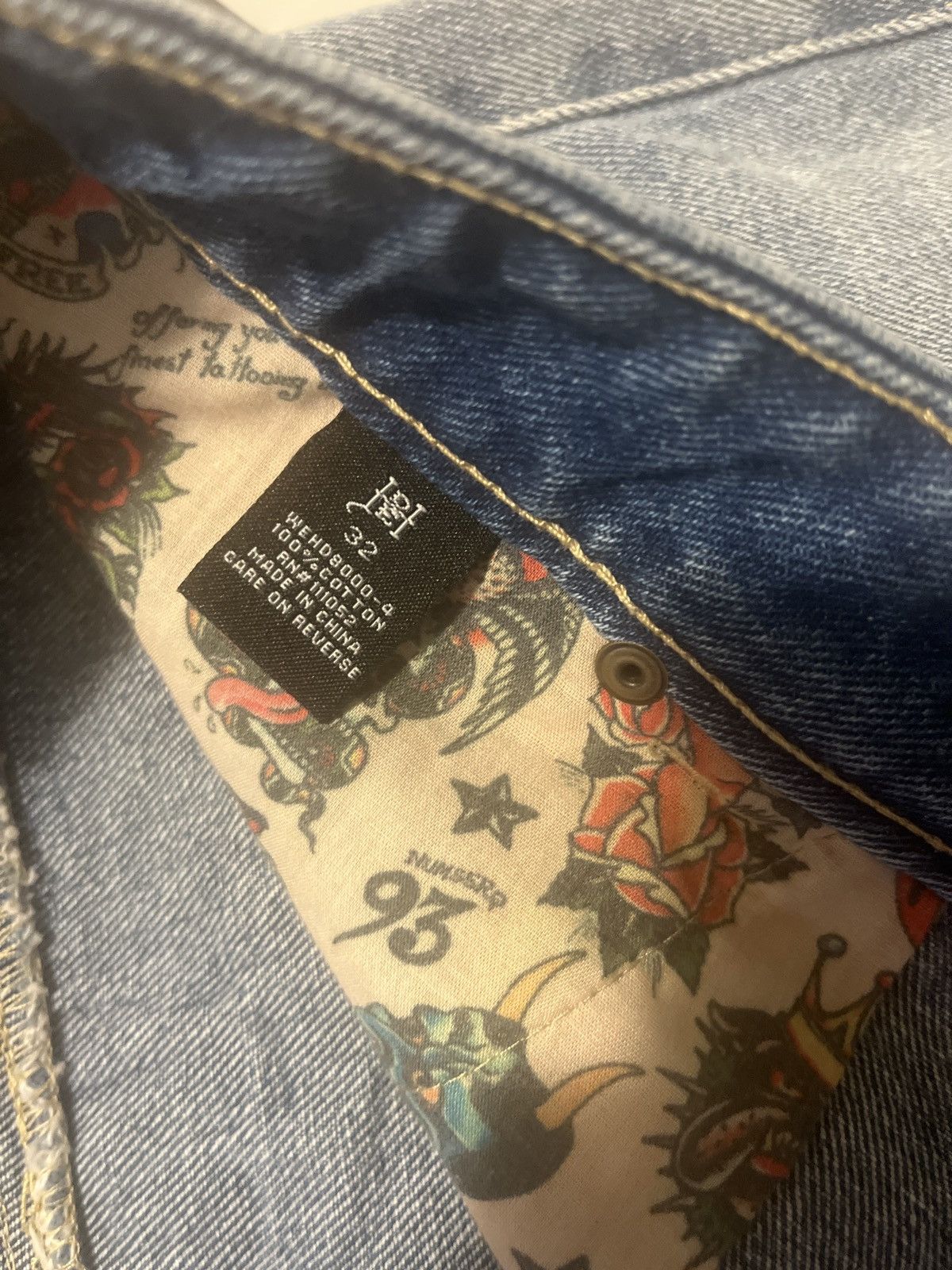 Ed Hardy ETERNAL LOVE MINI SHORTS Size 30" / US 8 / IT 44 - 8 Thumbnail