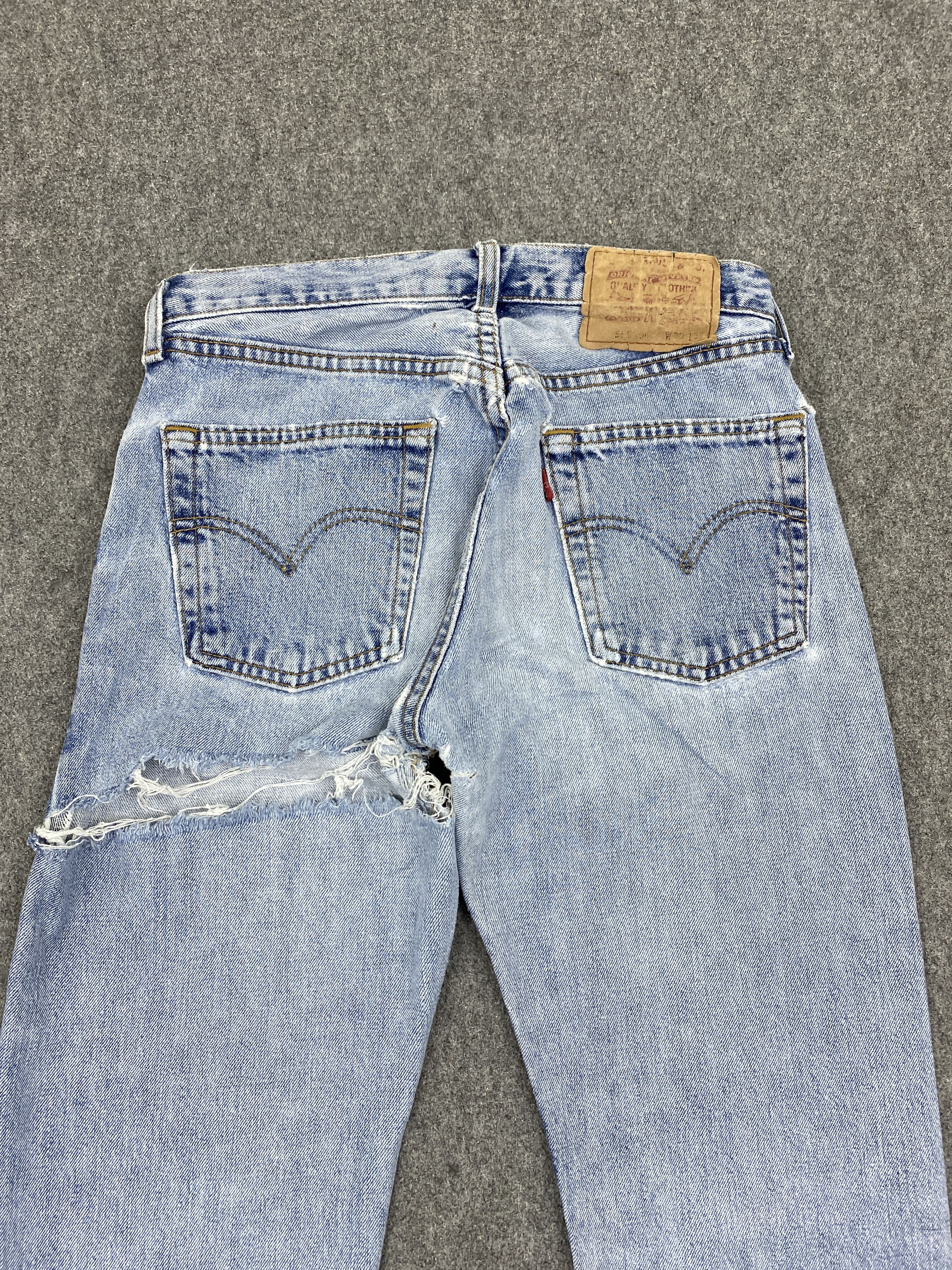 Levi's Vintage Levis 501 Distressed Jeans DP2740 Size US 29 - 5 Thumbnail