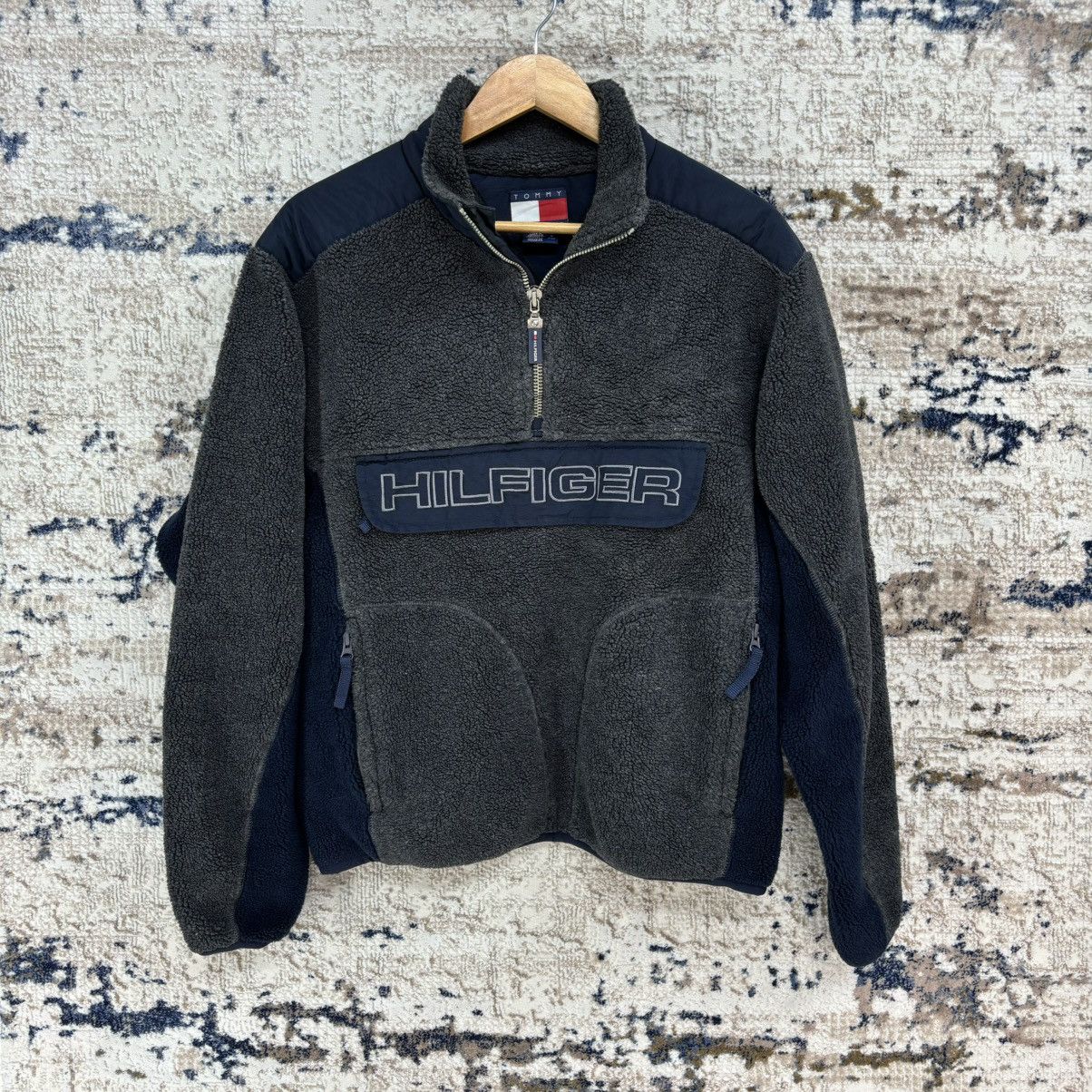 Tommy Hilfiger × Vintage Vintage Tommy Hilfiger Sherpa Fleece Jacket Size US S / EU 44-46 / 1 - 1 Thumbnail
