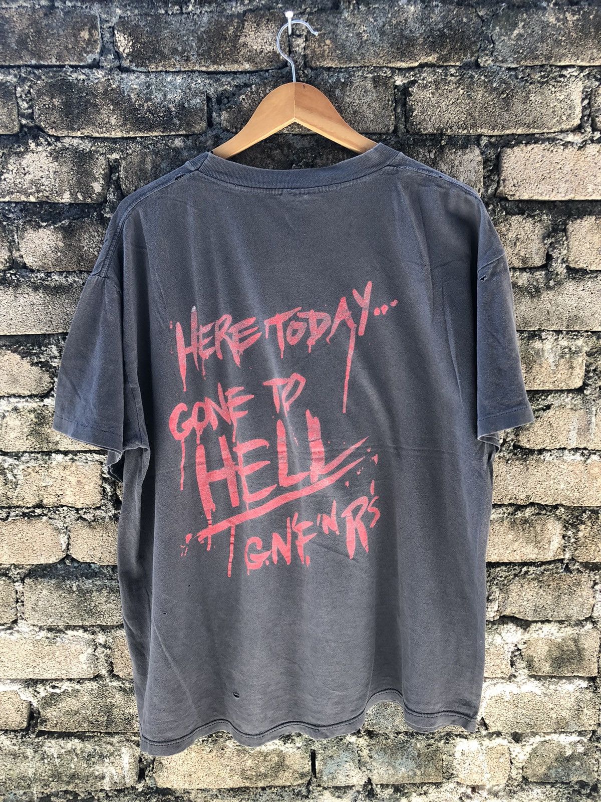 Band Tees 💥RARE Vintage Sunfaded Distressed 90s Gun N Roses Band Tees Size US XL / EU 56 / 4 - 2 Thumbnail