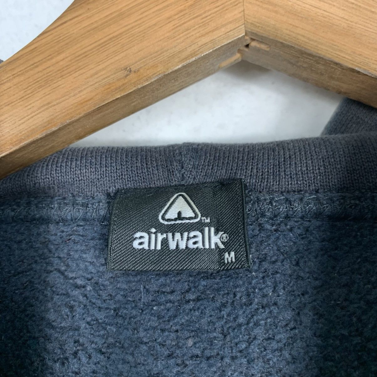 Airwalk Vintage Airwalk Big Logo Pullover Hoodie Size US M / EU 48-50 / 2 - 14 Thumbnail