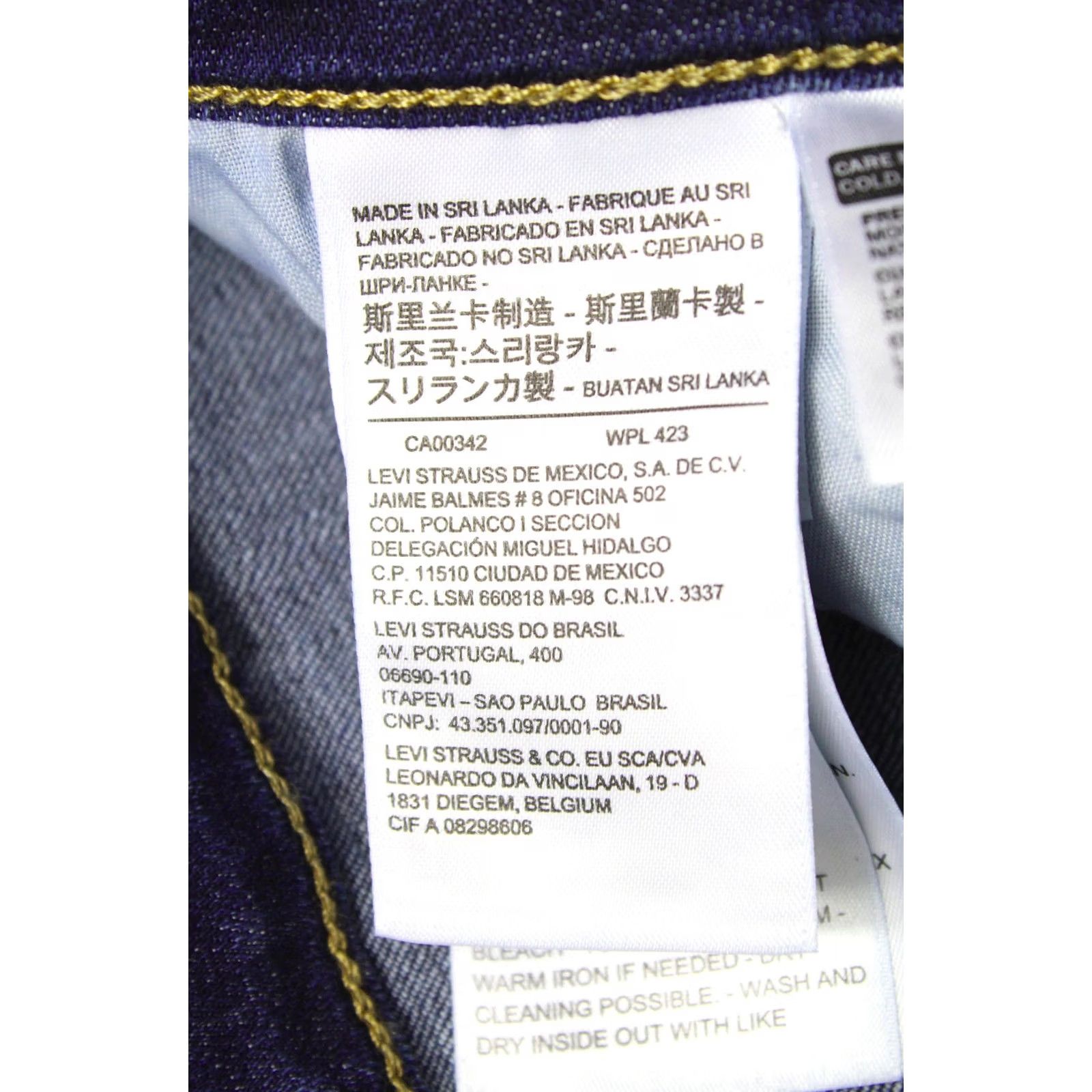 Levi's LEVI'S Classic Premium Shorts Women W28 Stretch Whiskers Turn Up Zip Faded Denim Blue Size 28" / US 6 / IT 42 - 5 Thumbnail