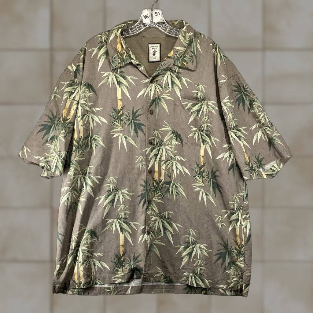 Vintage VINTAGE Jamaica Jaxx Men’s Short Sleeve Silk Button-Up Shirt 2XL Floral Hawaiian Casual Summer Mens Size US XXL / EU 58 / 5 - 1 Thumbnail