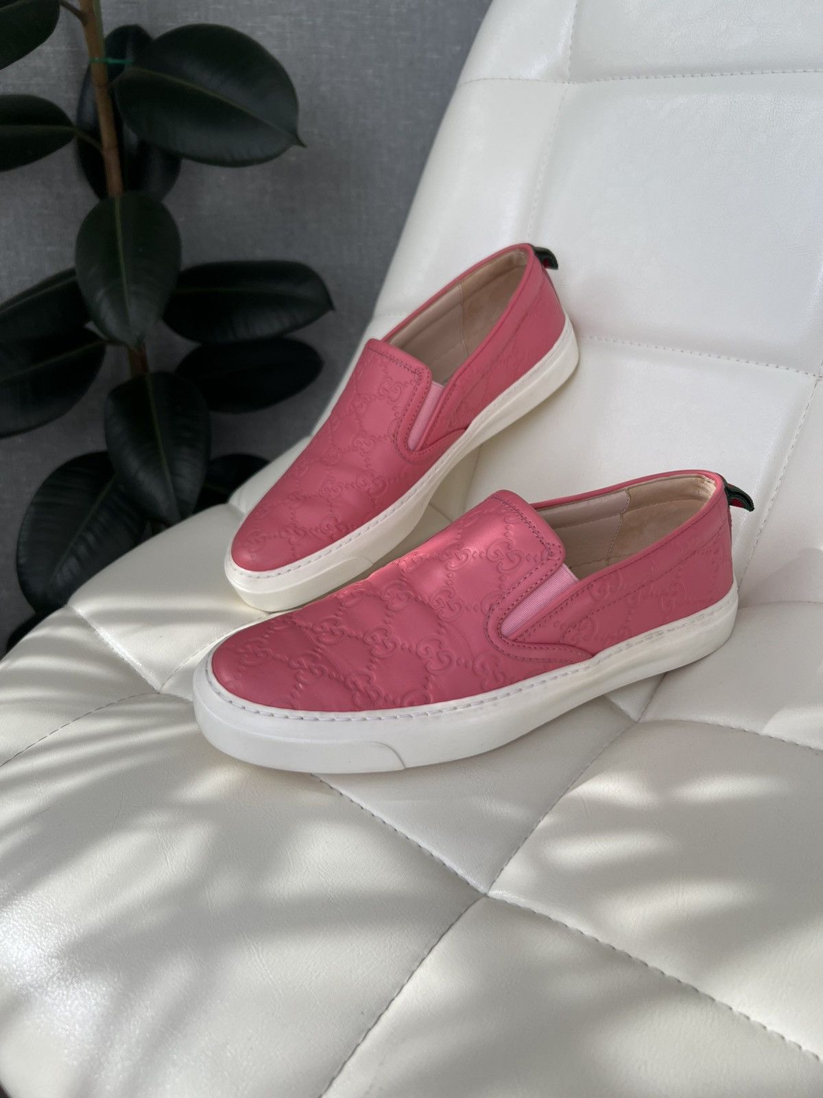 Gucci "fashion Pink" Leather GG Logo Monogram Slip On Shoes, Women's (Size 6.5)
