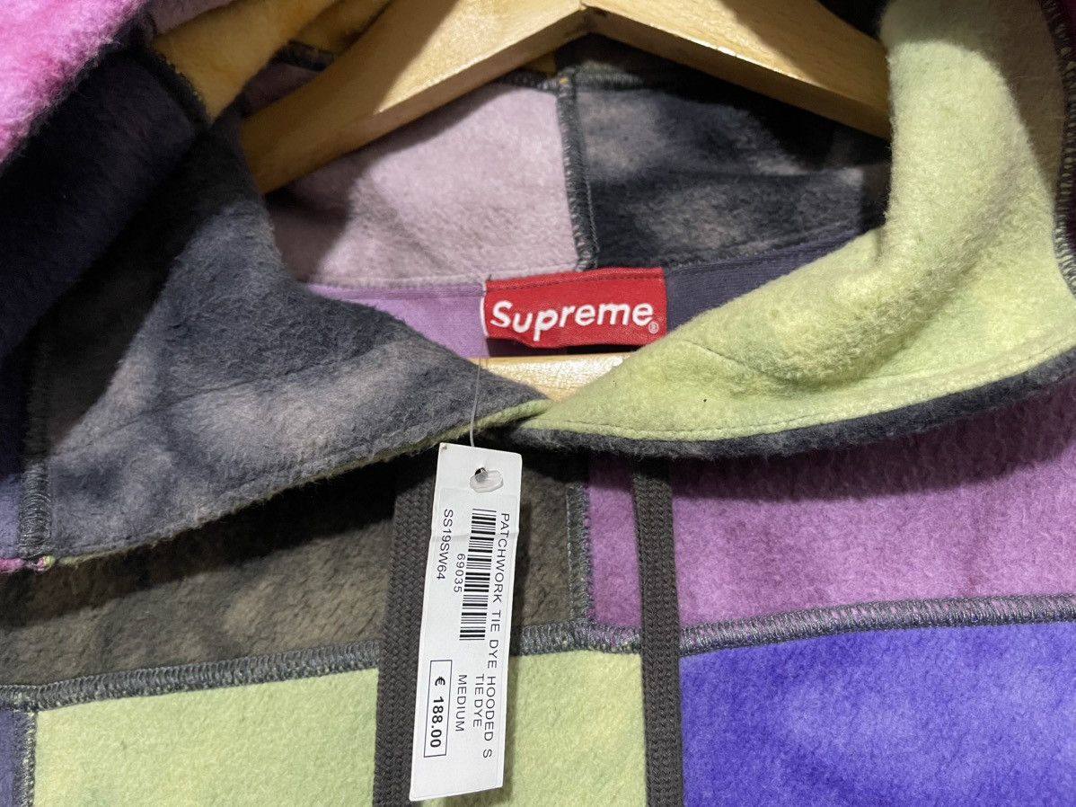 Supreme Supreme SS19 Patchwork Tie Dye Hooded Sweatshirt Medium Size US M / EU 48-50 / 2 - 7 Thumbnail