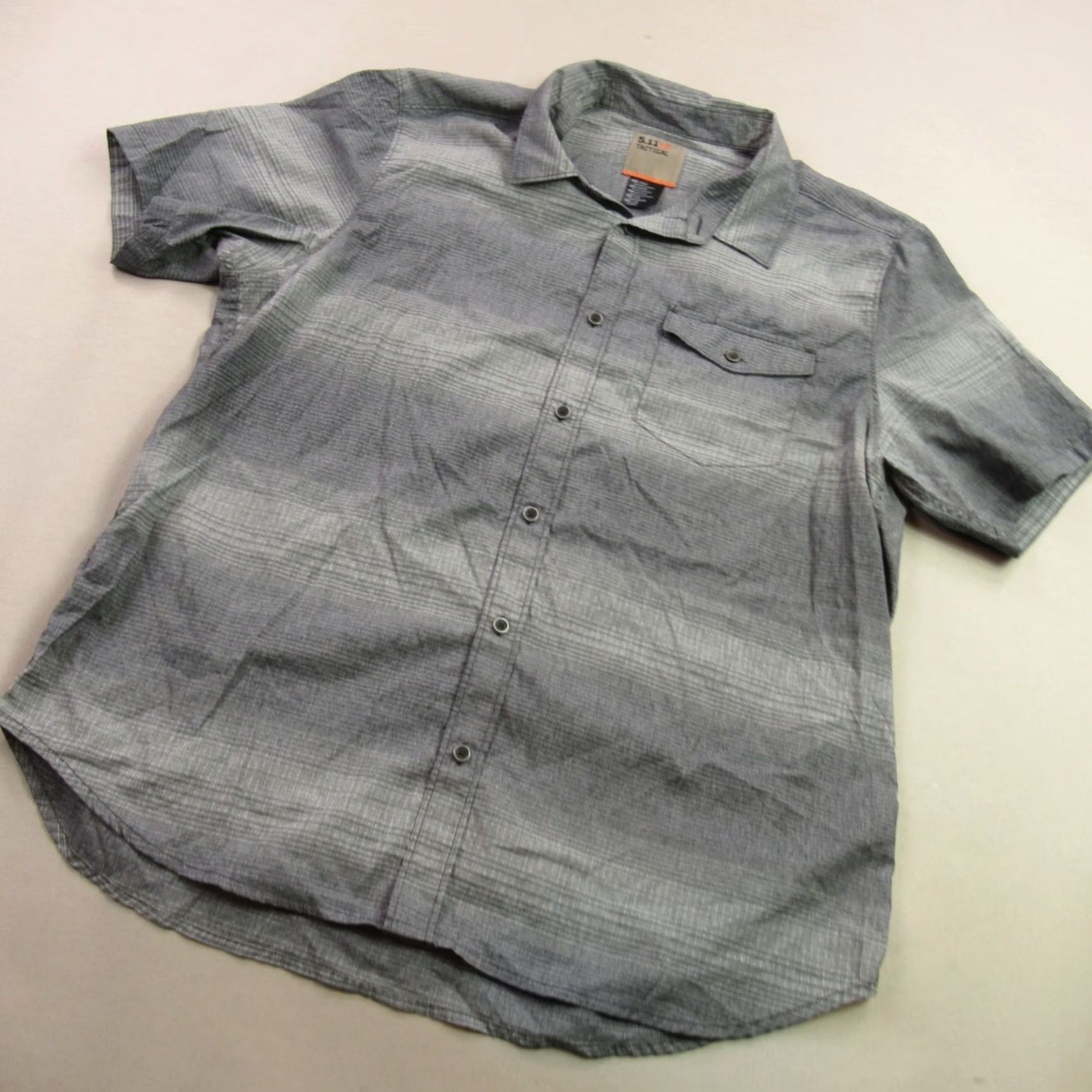 Vintage 5.11 Tactical Shirt Mens Large Short Sleeve Pocket Button Front Lightweight Gray Shirt Size US L / EU 52-54 / 3 - 2 Thumbnail