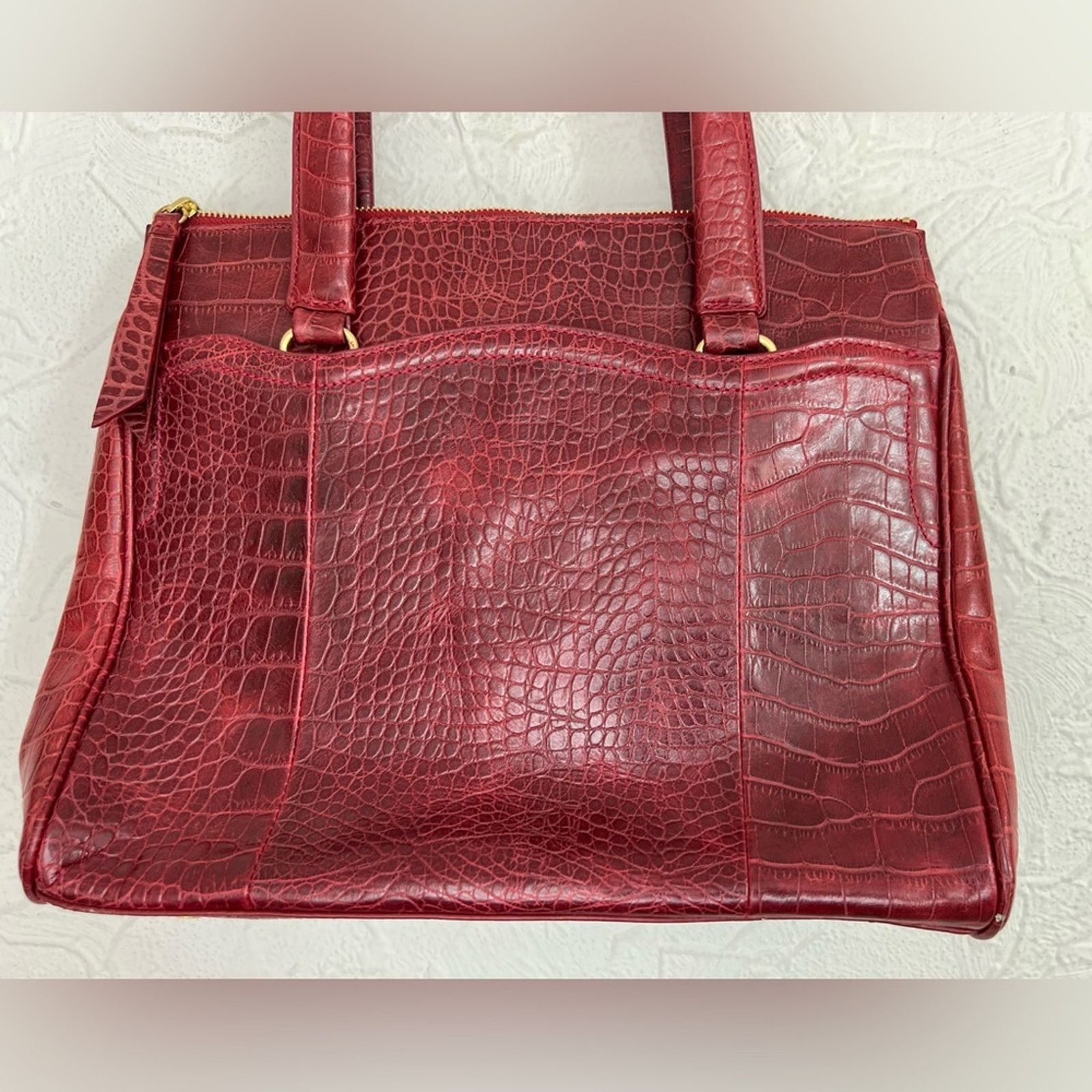 Elie Tahari Elie Tahari Crocodile Embossed Red Leather Tote EUC Size ONE SIZE - 4 Thumbnail