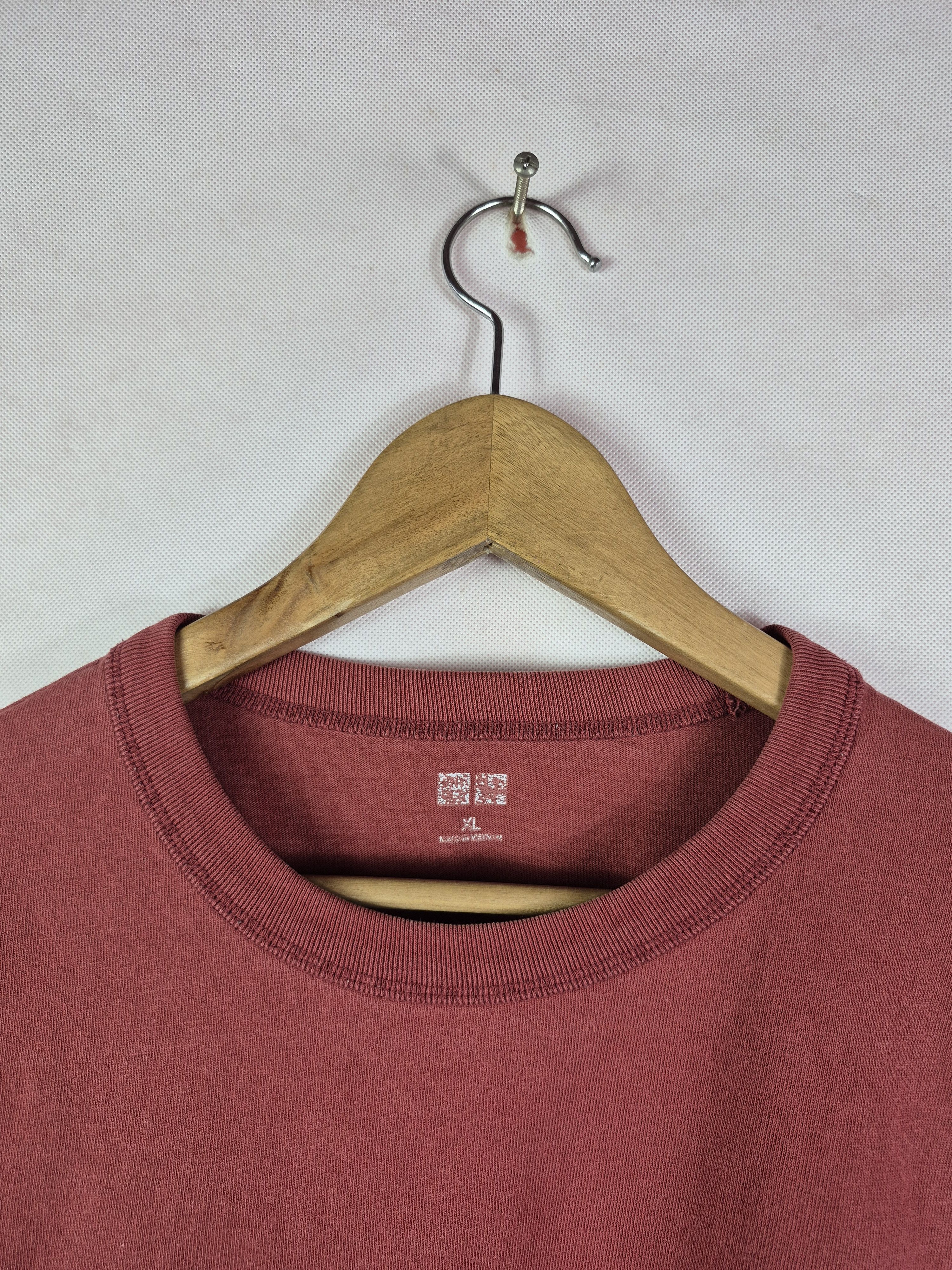 Uniqlo 🔥 Uniqlo U Lemaire Maroon Cotton Plain Tee Size US XL / EU 56 / 4 - 4 Thumbnail