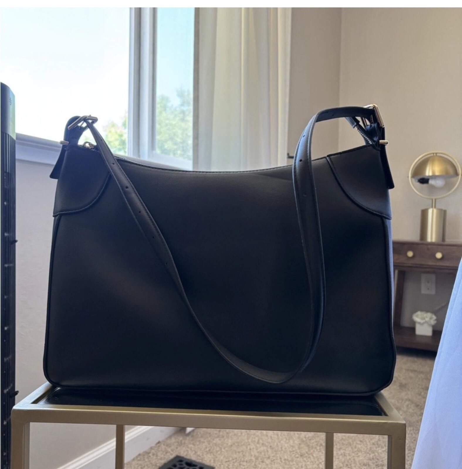 H&M (H&M) Elegant Black Shoulder Bag Size ONE SIZE - 1 Thumbnail
