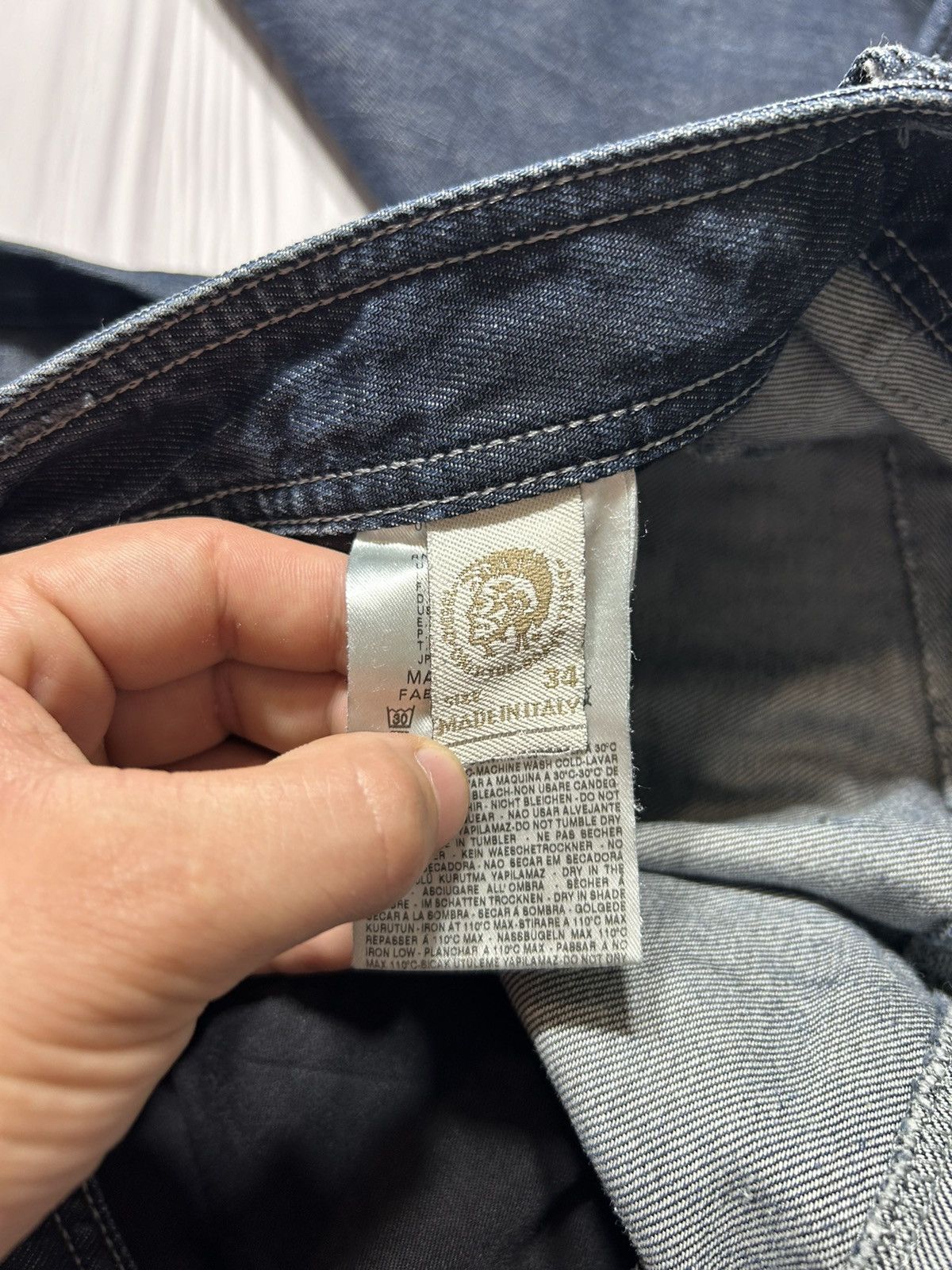 Diesel Vintage Diesel Stylish Denim Pants Jeans Size 34 Made Italy Size US 34 / EU 50 - 14 Thumbnail