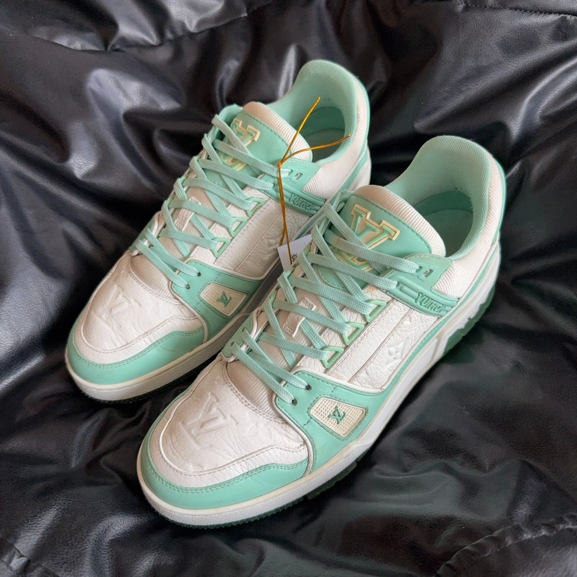 Louis Vuitton Louis Vuitton Training Green Lowtop Sneakers 7 Men Size US 7 / EU 40 - 1 Thumbnail