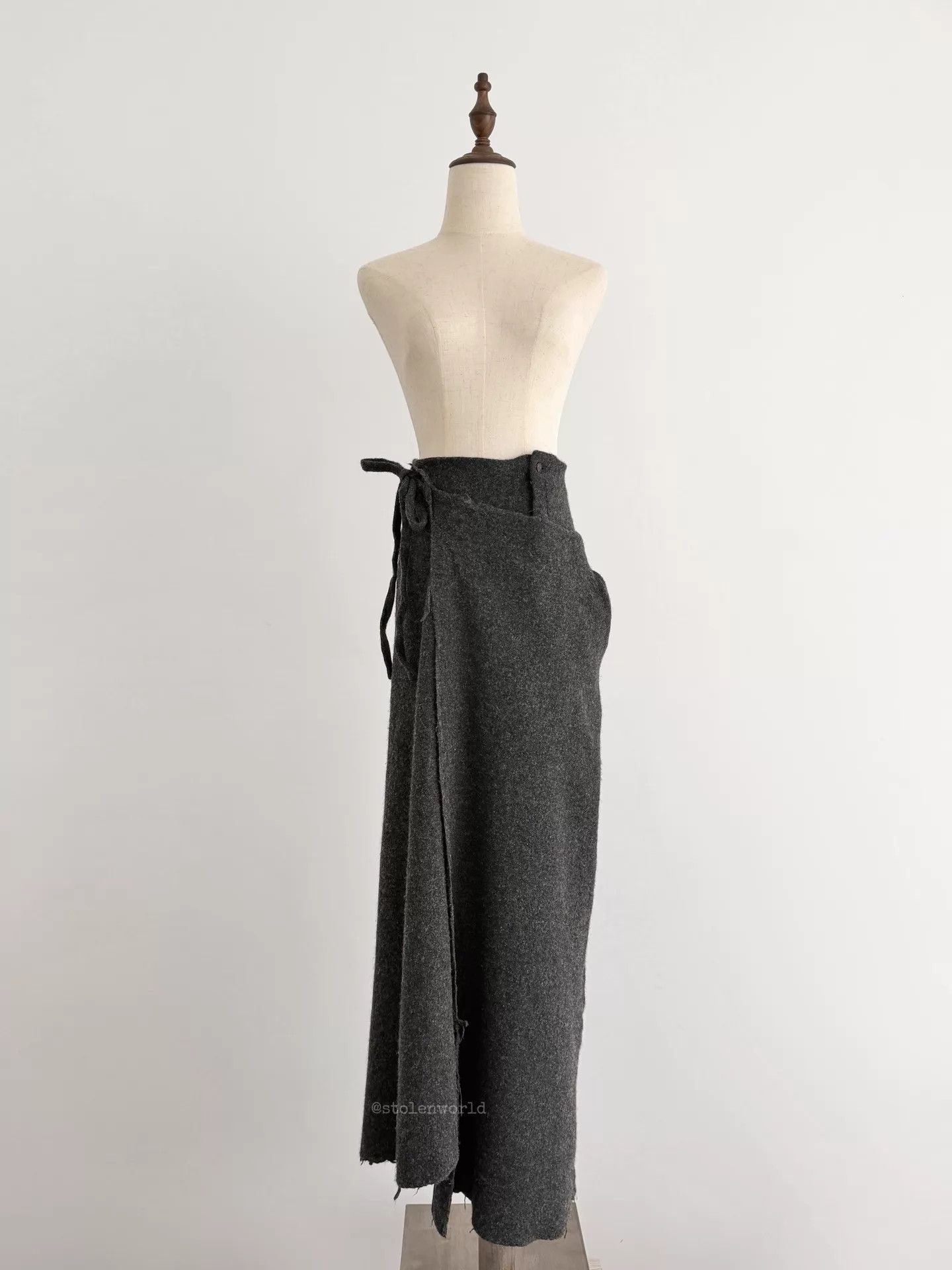 Comme des Garcons Comme des Garçons 1994 AW Fulled Wool Tie Waist Midi Skirt M Size 27" / US 4 / IT 40 - 1 Thumbnail