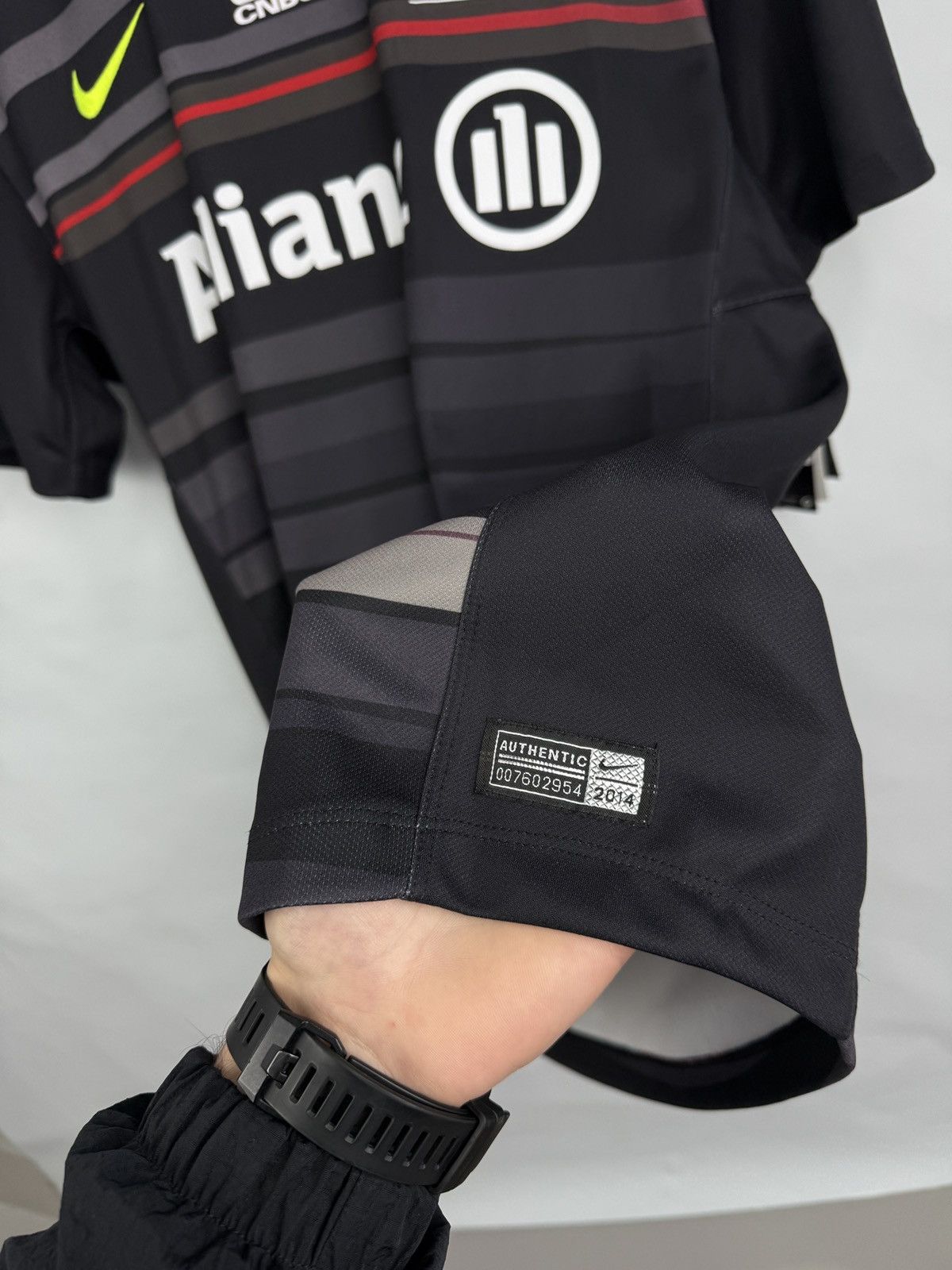 Nike 🇬🇧❗️NEW 2014 Nike Saracens Rugby Jersey Allianz CNBC Rare Size US M / EU 48-50 / 2 - 7 Thumbnail