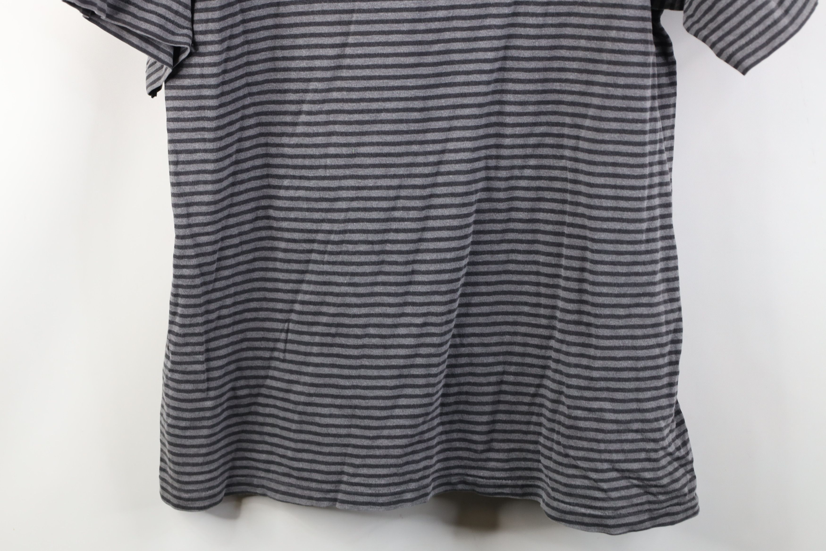 Vintage Vintage 90s Streetwear Spell Las Vegas Striped T-Shirt USA Size US L / EU 52-54 / 3 - 12 Thumbnail