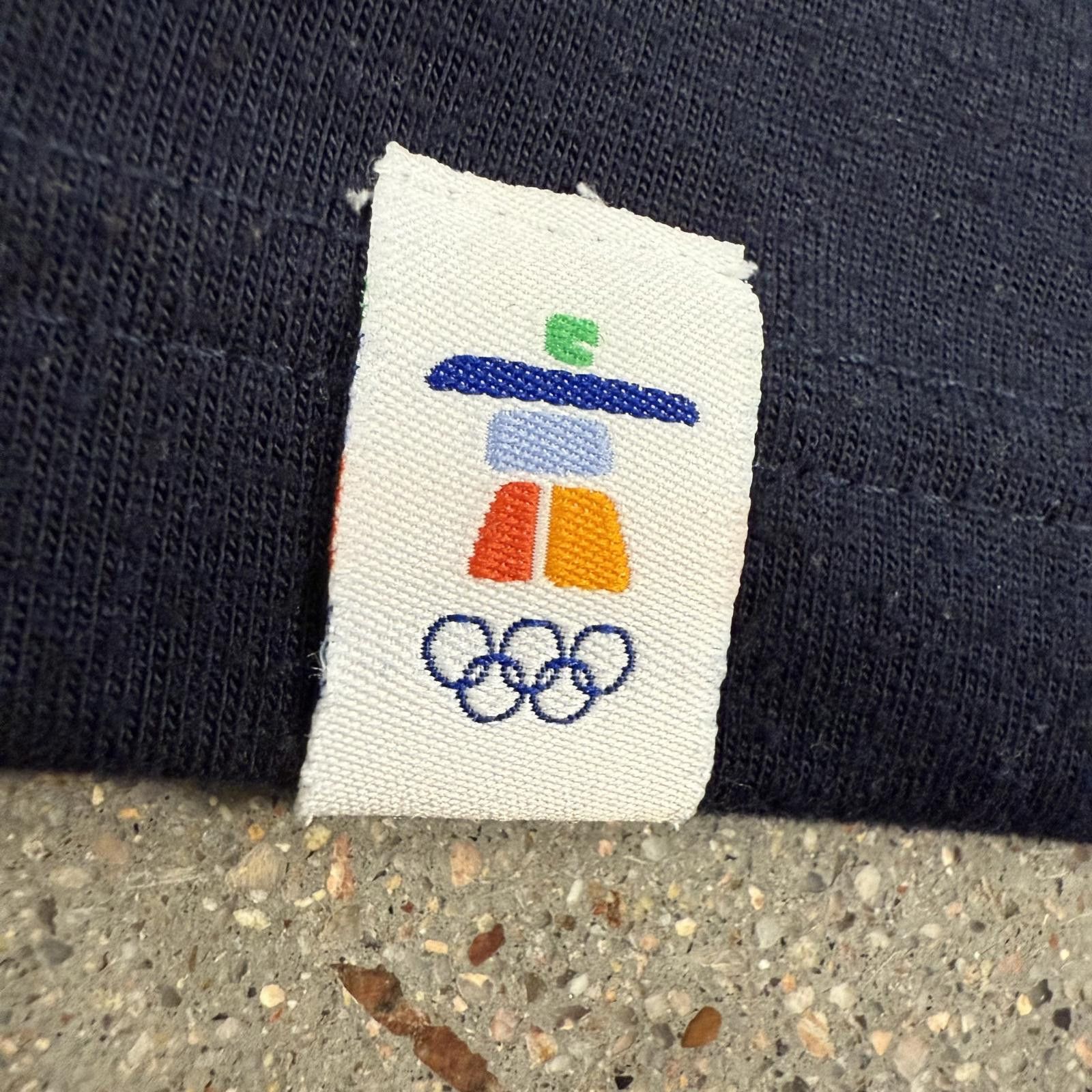 Designer XXI Olympic Winter Games Vancouver Canada T-Shirt 2010 L Size US L / EU 52-54 / 3 - 4 Thumbnail
