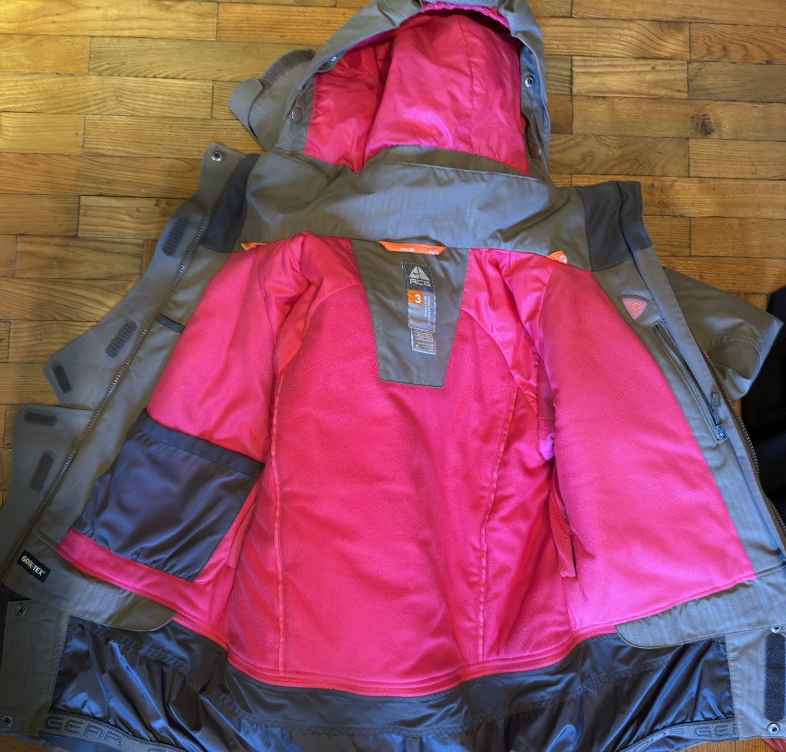 Nike ACG Vintage 2000s Nike ACG Womens Jacket Ski Snowboard Gore Tex Size M / US 6-8 / IT 42-44 - 15 Thumbnail