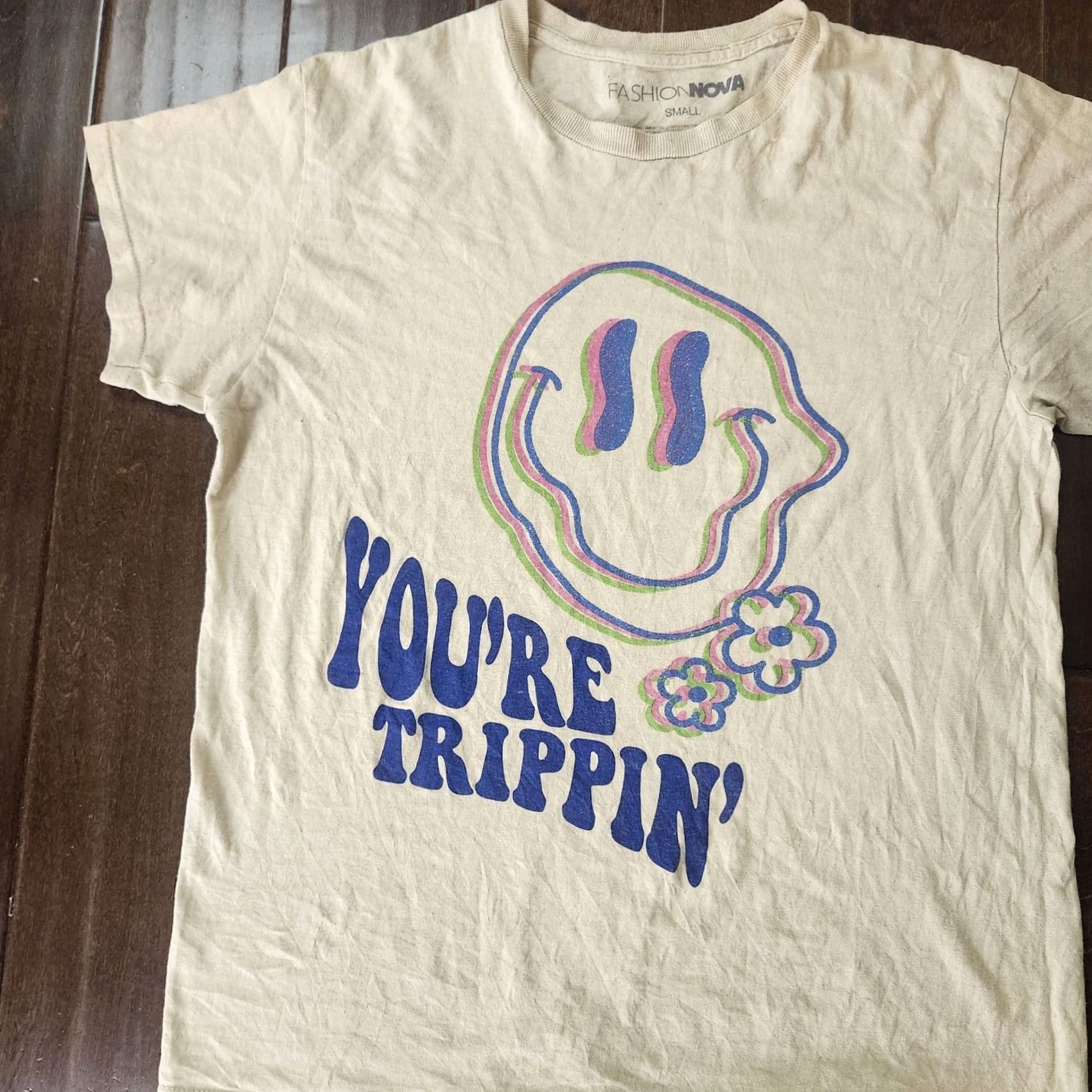 Fashion Nova Fashion Nova Youre Trippin Smiley Graphic Tee Womens Small Cream Ivory 100% Cotton T-Shirt Fun Graphic Casual Travel Shirt Women Small Crew Neck Size S / US 4 / IT 40 - 4 Thumbnail