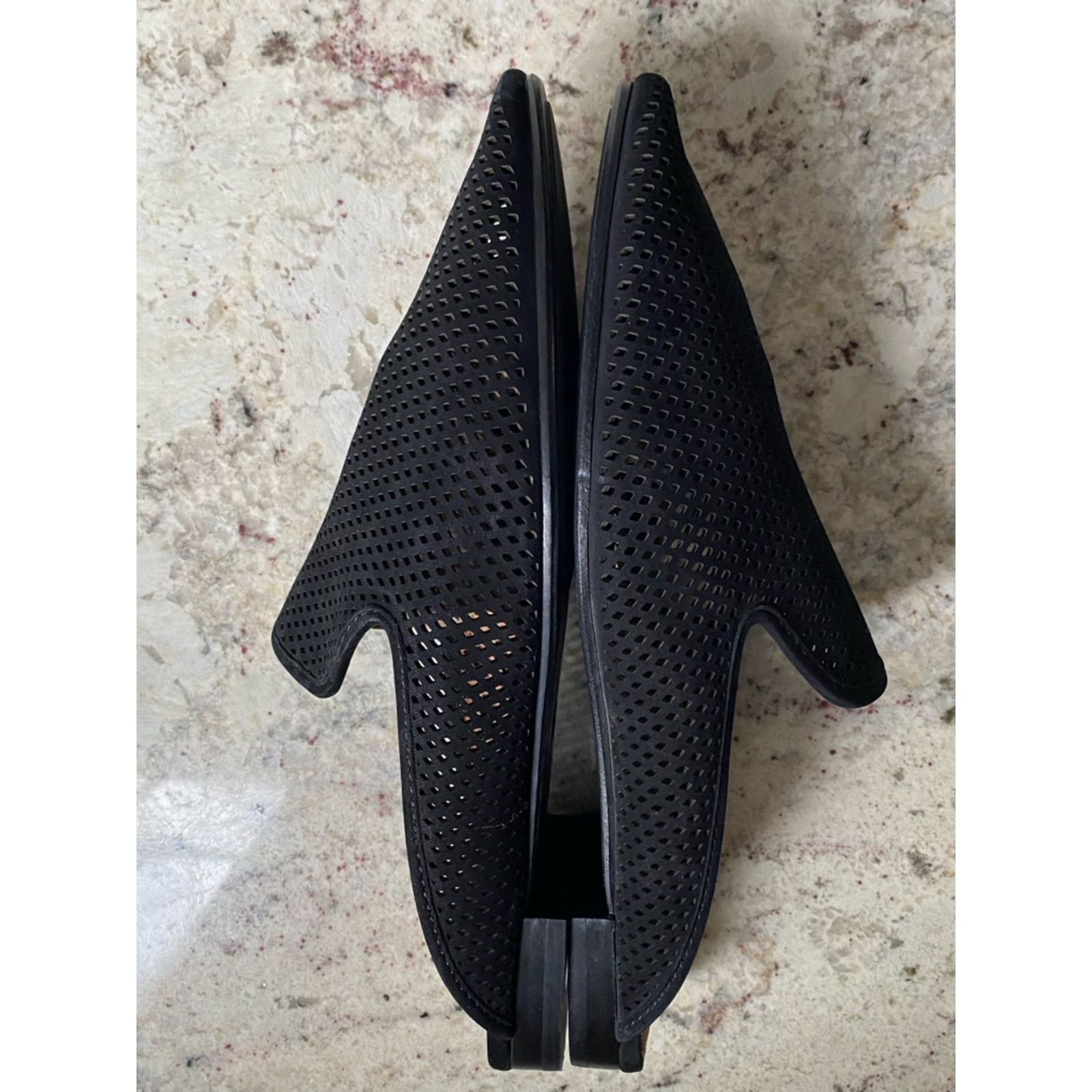 Frye FRYE $198 Gwen Black Leather Mesh Perforated Mule 9 EUC Size US 9 / IT 39 - 7 Thumbnail