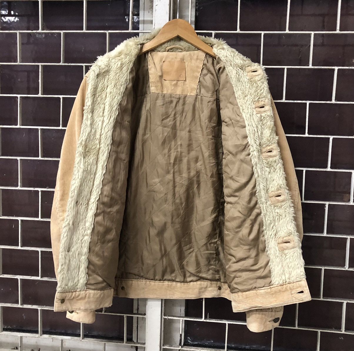 Uniqlo Vintage Uniqlo Corduroy Trucker Jacket Size US L / EU 52-54 / 3 - 15 Thumbnail