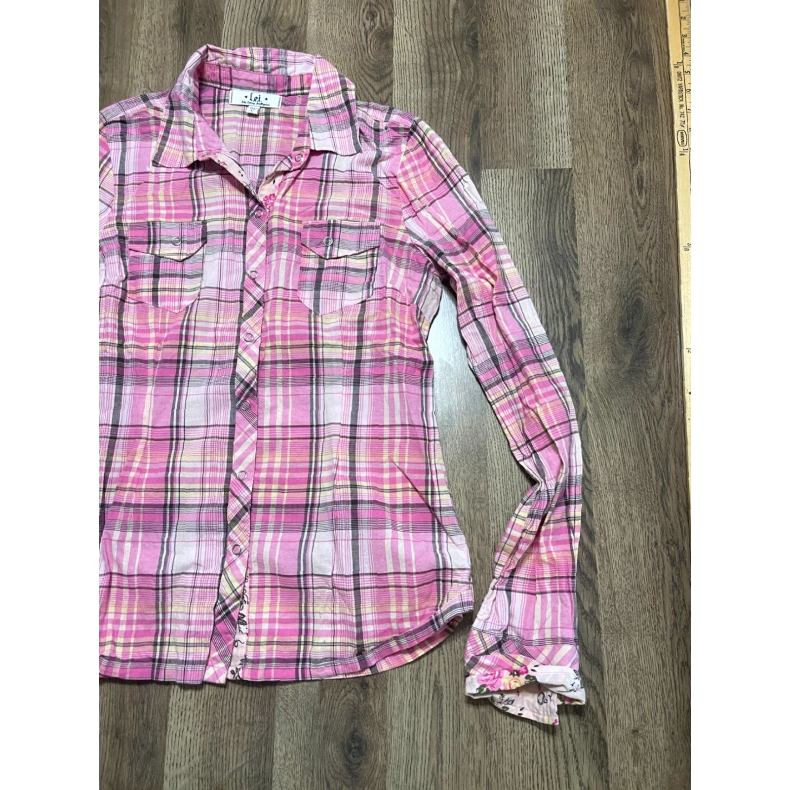 Vintage LEI Shirt Women's L Plaid Long Sleeve Button Up Black Pink Yellow White Casual Modern Collar/ button-Up 100% Size L / US 10 / IT 46 - 4 Thumbnail