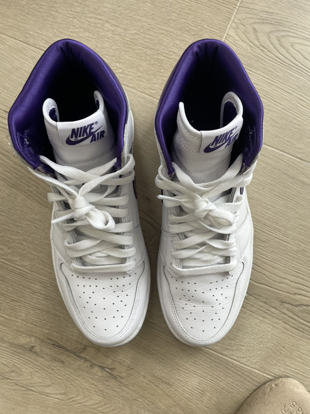 Jordan Brand Air Jordan 1 High OG Purple Size US 9.5 / IT 39.5 - 7 Thumbnail