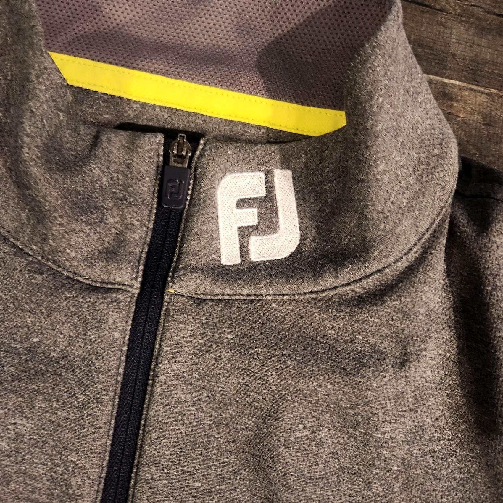 Footjoy FootJoy FJ 1/4 Zip Hypr Mid Layer NBC Sports Mens Small Golf Performance Gray Shirt Size US M / EU 48-50 / 2 - 5 Thumbnail