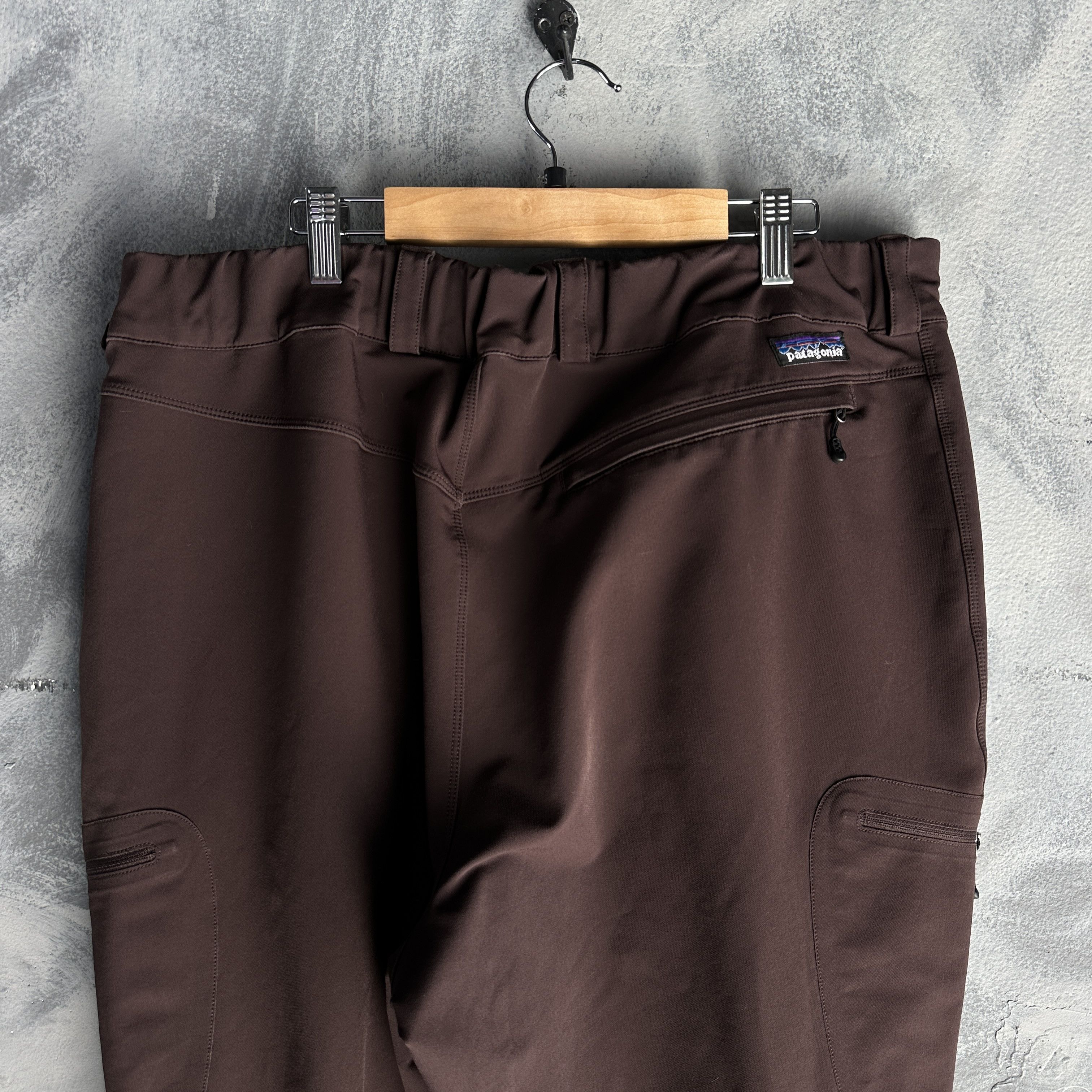 Patagonia Patagonia Simple Guide Pants Mens Softshell Climbing Hiking Size US 38 / EU 54 - 1 Thumbnail