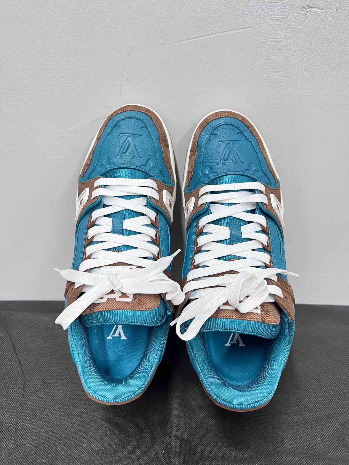 Louis Vuitton Louis Vuitton Trainer Green Brown Sneaker UK7.5 Worn2x Size US 8.5 / EU 41-42 - 4 Thumbnail