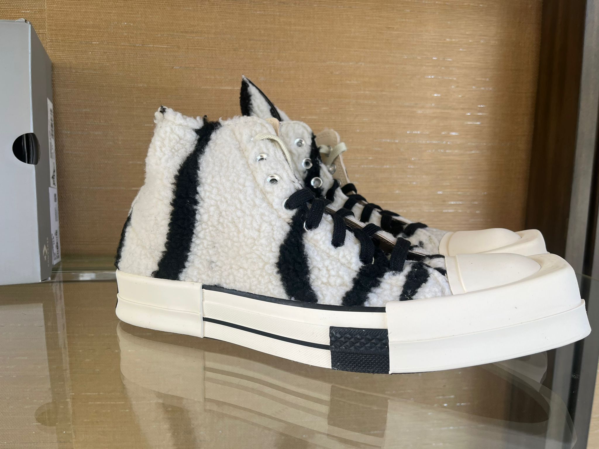 Rick Owens Drkshdw Turbodrk Sneakers in Black & White Size US 7 / EU 40 - 13 Thumbnail