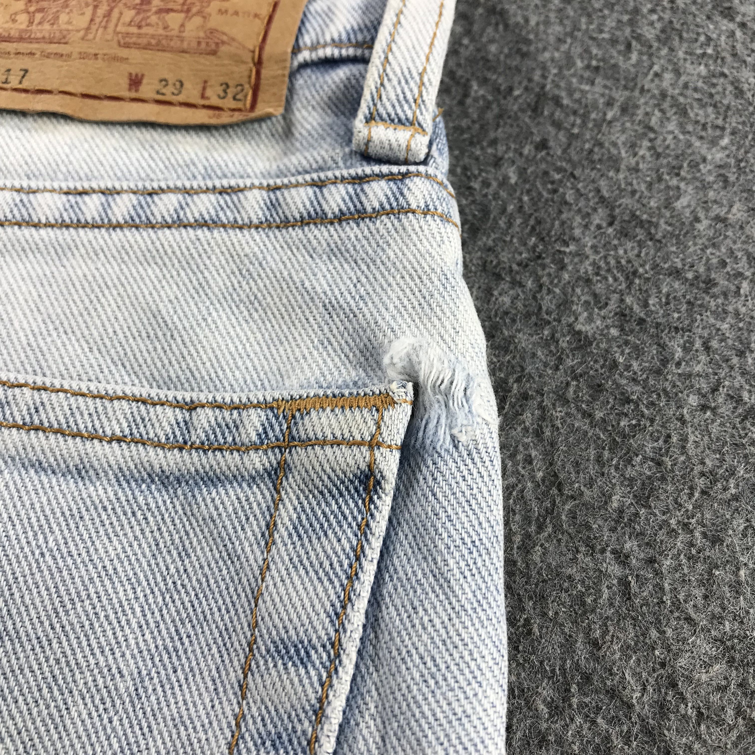 Levi's Vintage Levis 517 Jeans Faded Blue Short Pants KJ3453 Size US 27 - 7 Thumbnail