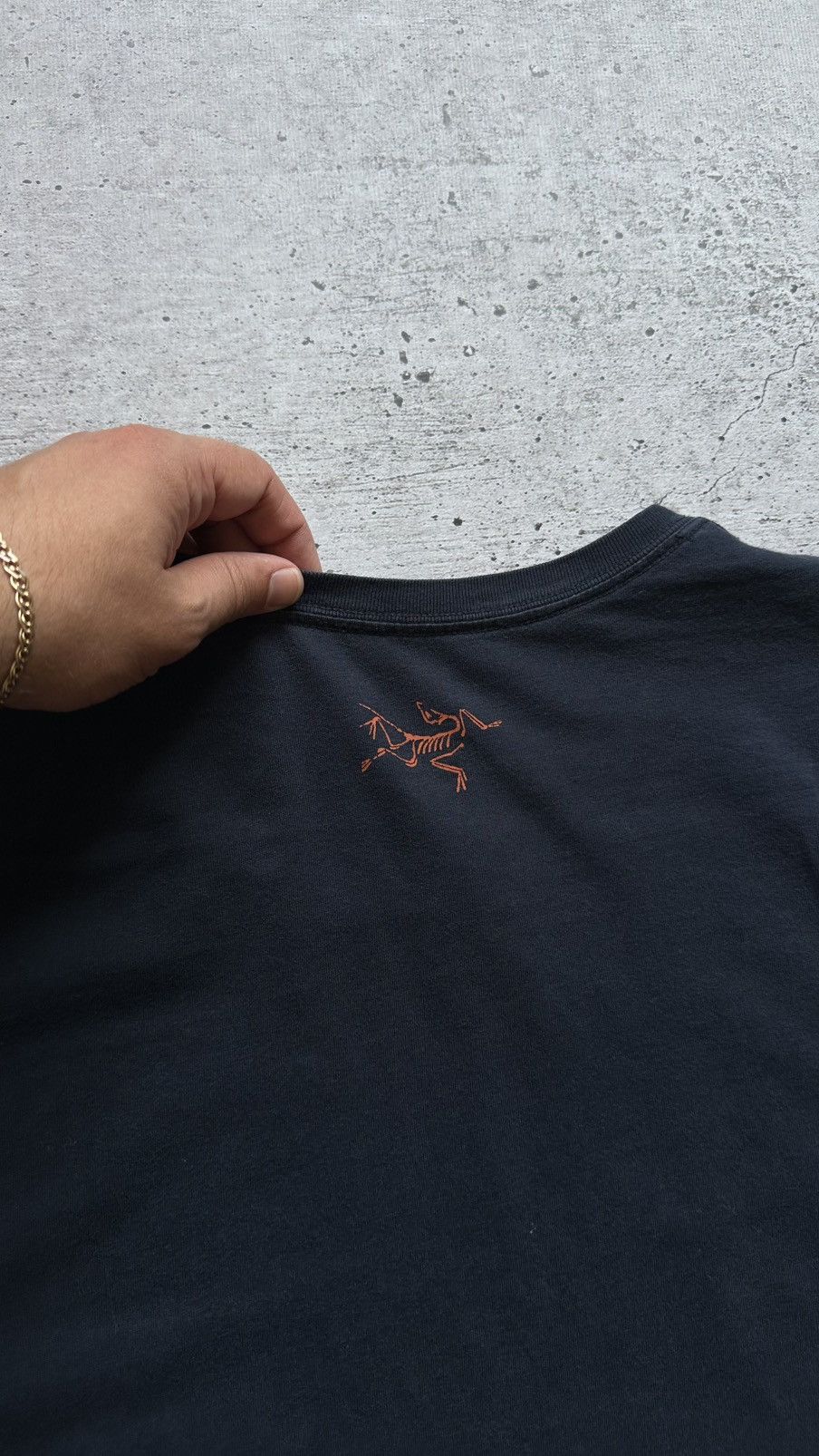 Arc'teryx Vintage Arcteryx Logo Gorpcore T Shirt Size US M / EU 48-50 / 2 - 15 Thumbnail