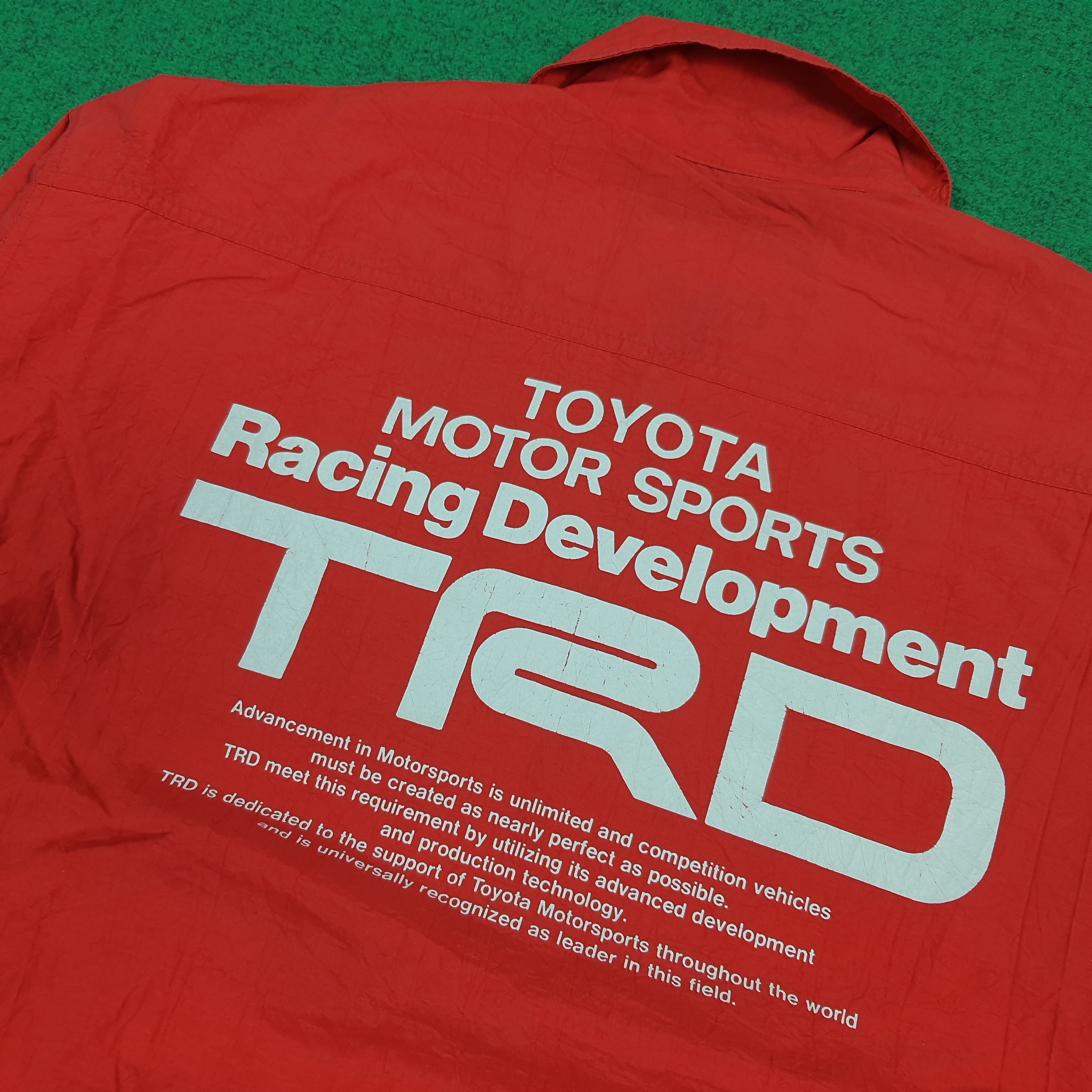 Japanese Brand Vintage 90s Toyota TRD Racing Jacket Red Bomber C300N2 Size US L / EU 52-54 / 3 - 2 Thumbnail