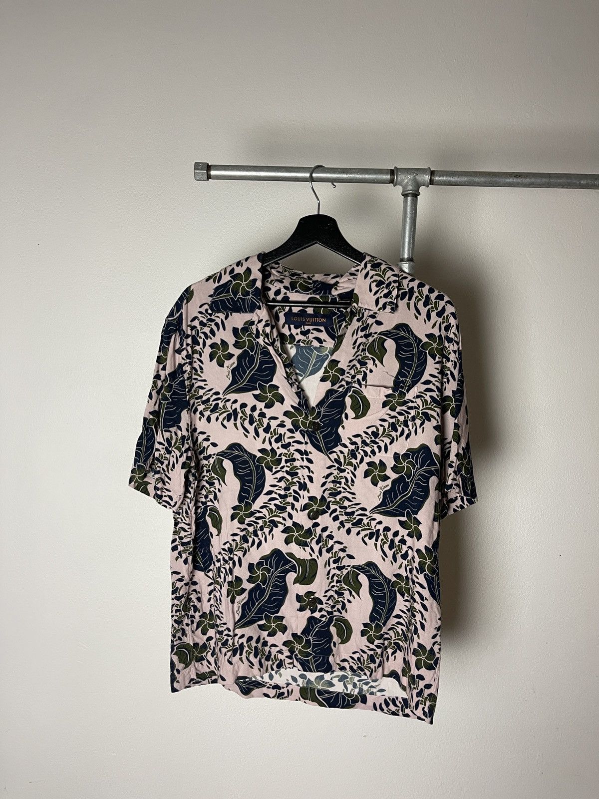 Louis Vuitton Louis Vuitton Leaf Short Sleeve Shirt Size US M / EU 48-50 / 2 - 1 Thumbnail