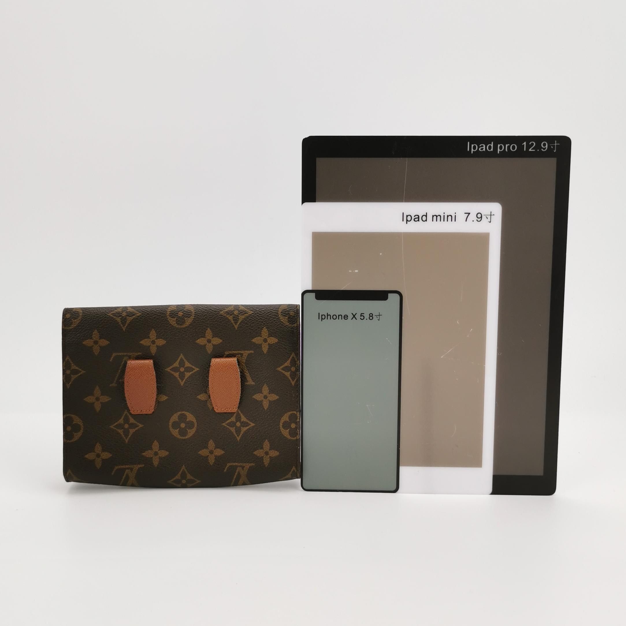Louis Vuitton Louis Vuitton (LV) Cowhide and Monogram Printed Second-Hand Size ONE SIZE - 2 Thumbnail