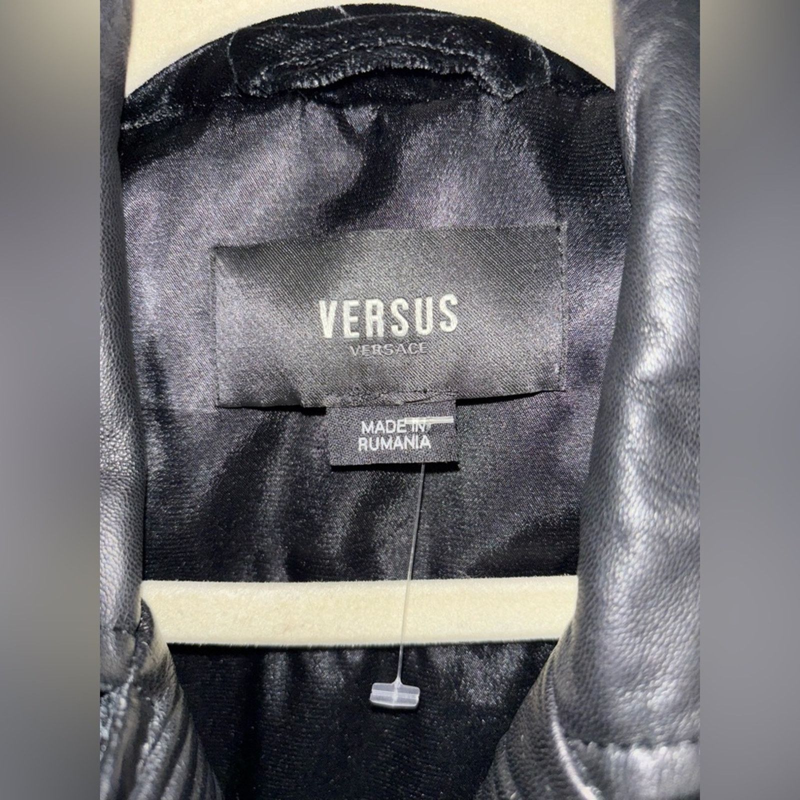 Versace Vesace Versus Velvet puffer Jacket silk down leather jacket Size S / US 4 / IT 40 - 3 Thumbnail