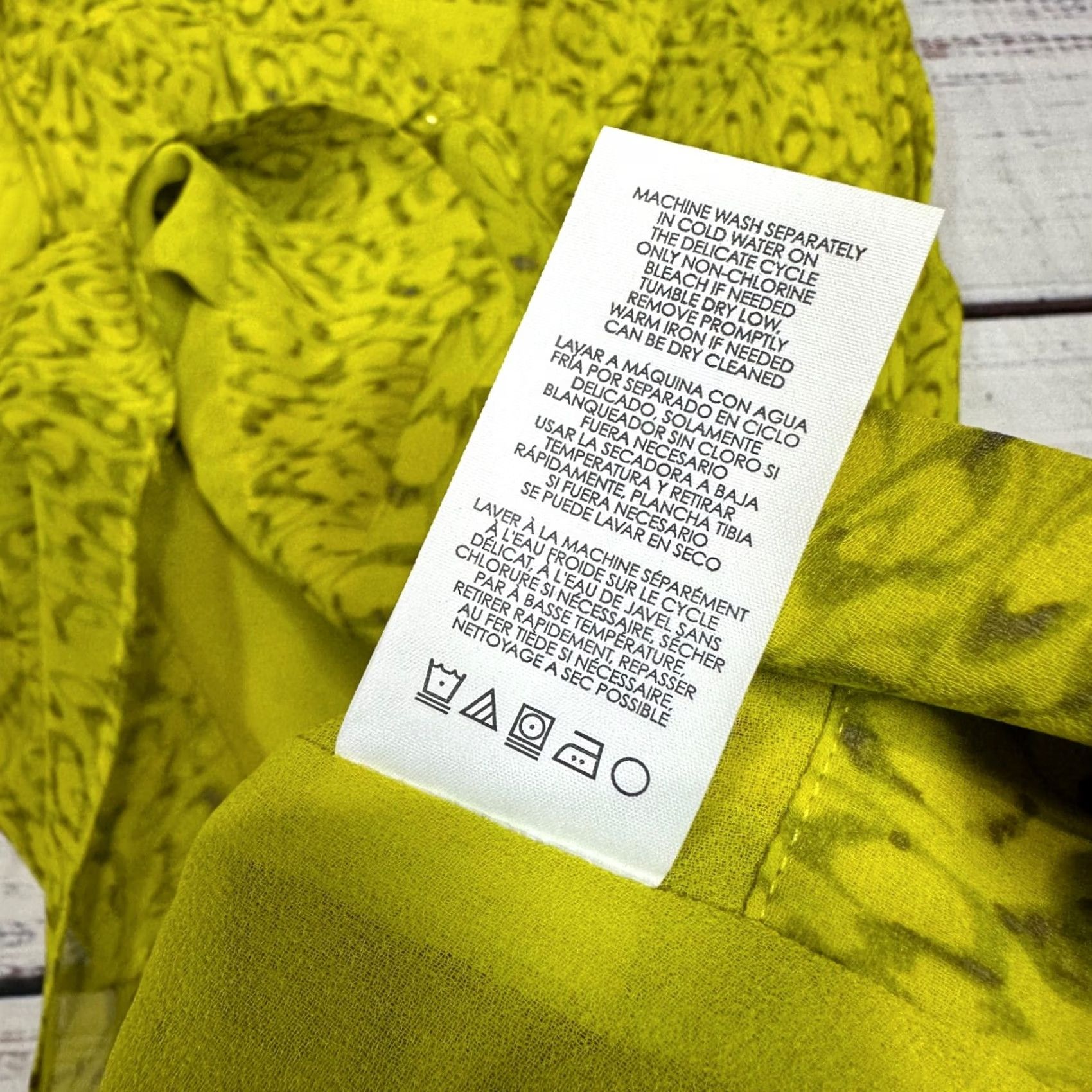 Vintage Cabi Womens Tank XS Green Yellow Print Reign Ruffled Sleeveless Blouse Lined Size XS / US 0-2 / IT 36-38 - 7 Thumbnail