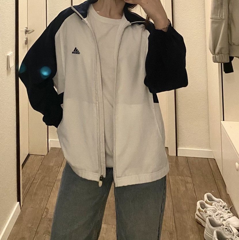 Adidas Adidas Vintage Windbreaker Unisex Jacket M Size M / US 6-8 / IT 42-44 - 1 Thumbnail