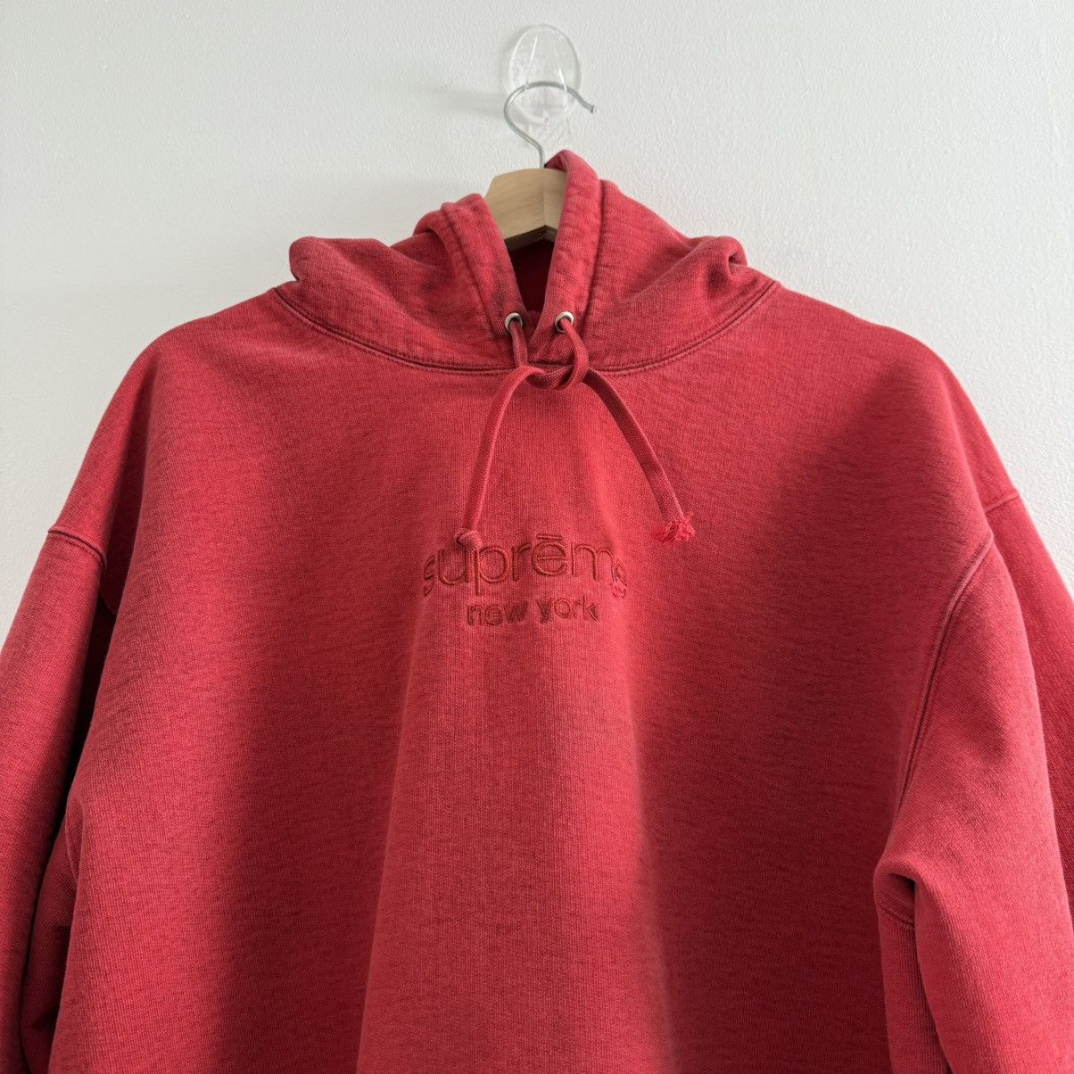 Supreme Supreme Tonal Embroidered Logo Hoodie Red Sz Large FW15 Size US L / EU 52-54 / 3 - 3 Thumbnail