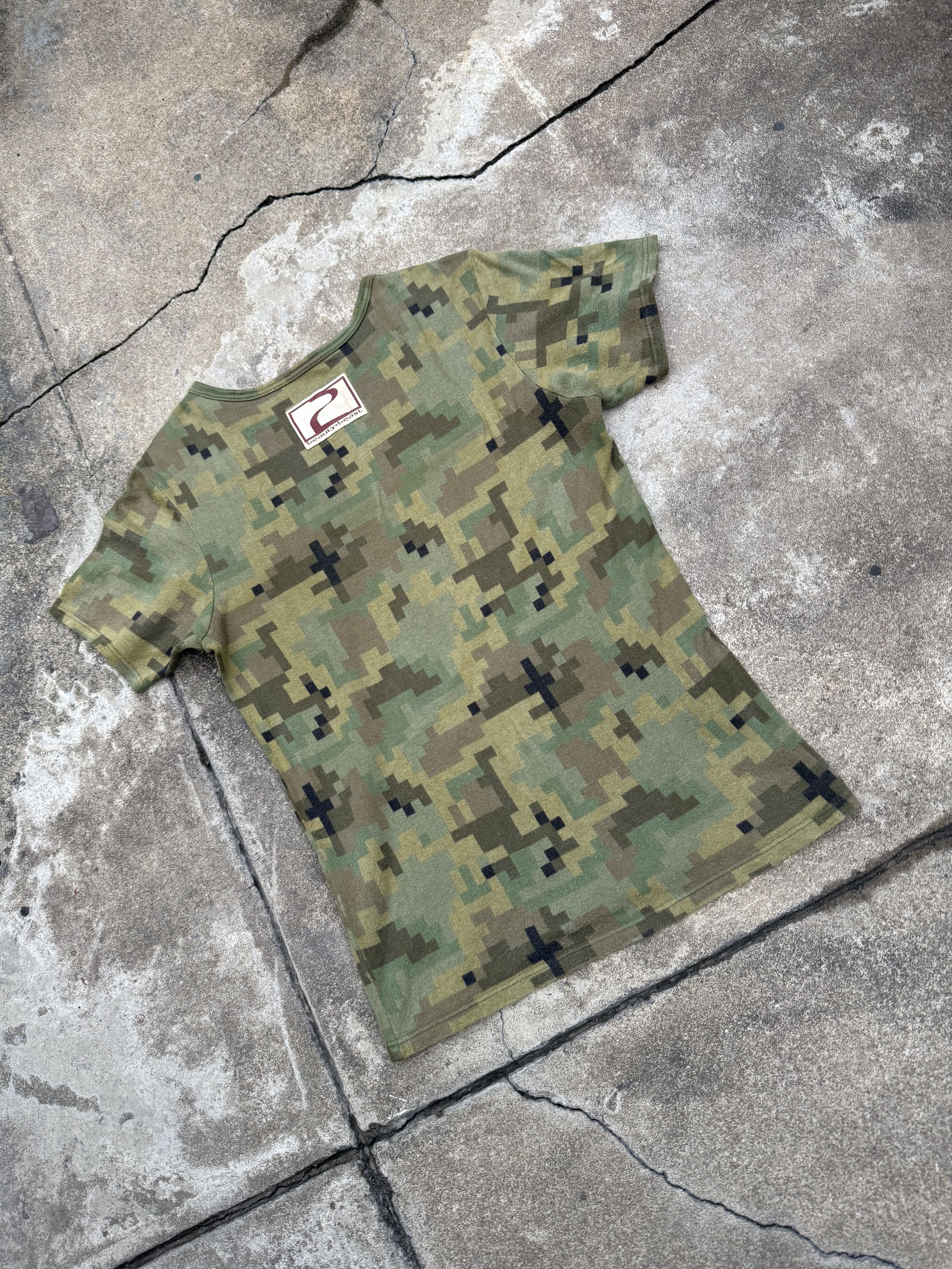 Beauty Beast Beauty:Beast AW98 "Dark Knight" Digi Camo Pixel Tee Size US L / EU 52-54 / 3 - 2 Thumbnail