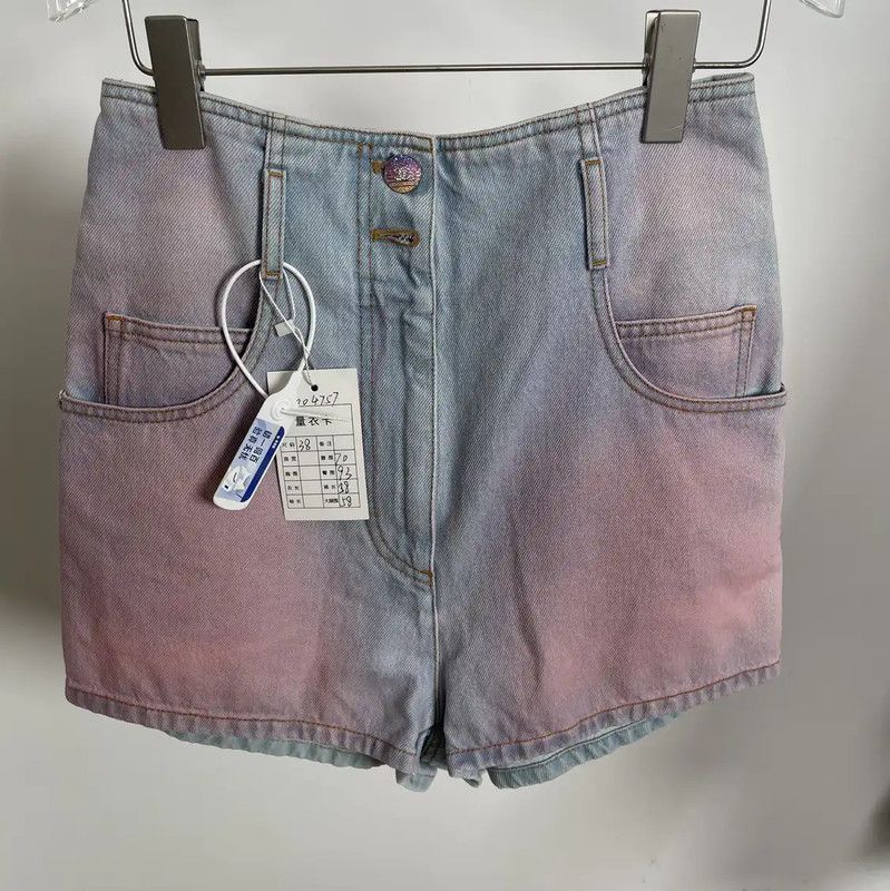 Chanel Chanel Summer Pink Denim Women’s Shorts 0089 Size 26" / US 2 / IT 38 - 1 Thumbnail